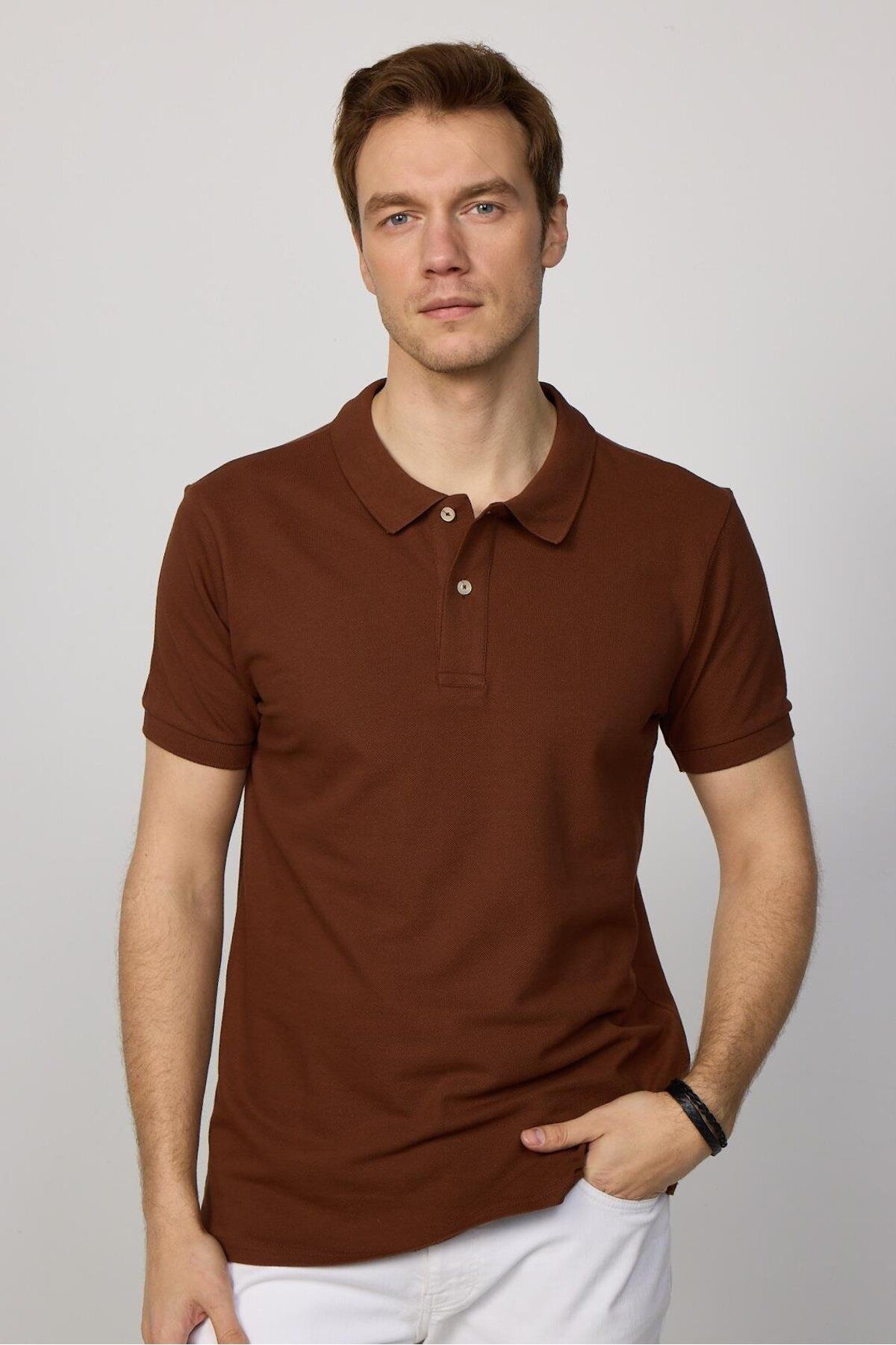 Tudors-Tricou cu guler polo pentru bărbați, slim fit, 100% bumbac uni maro piqué 1