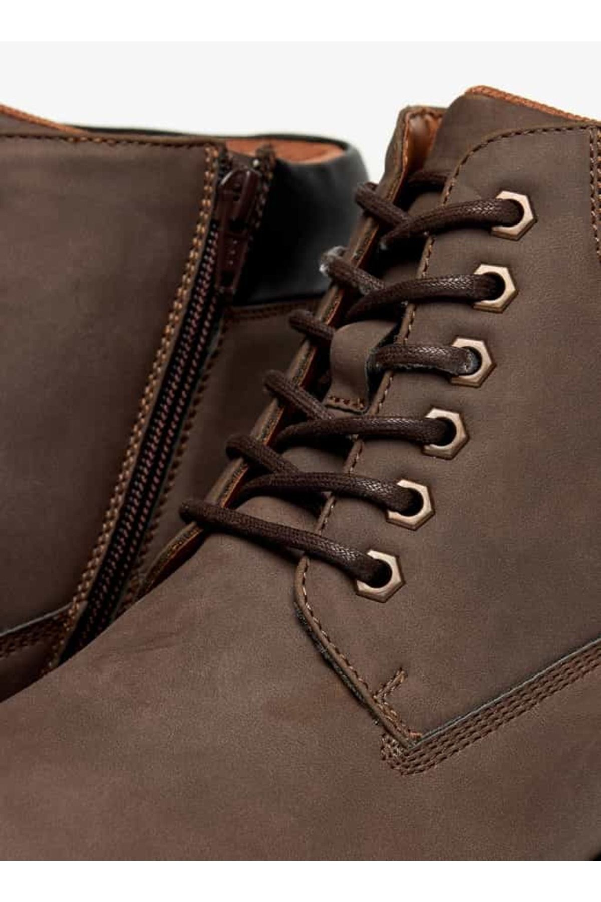 LBL by Shoexpress-Solid Chukka Boots with Zip Closure 5