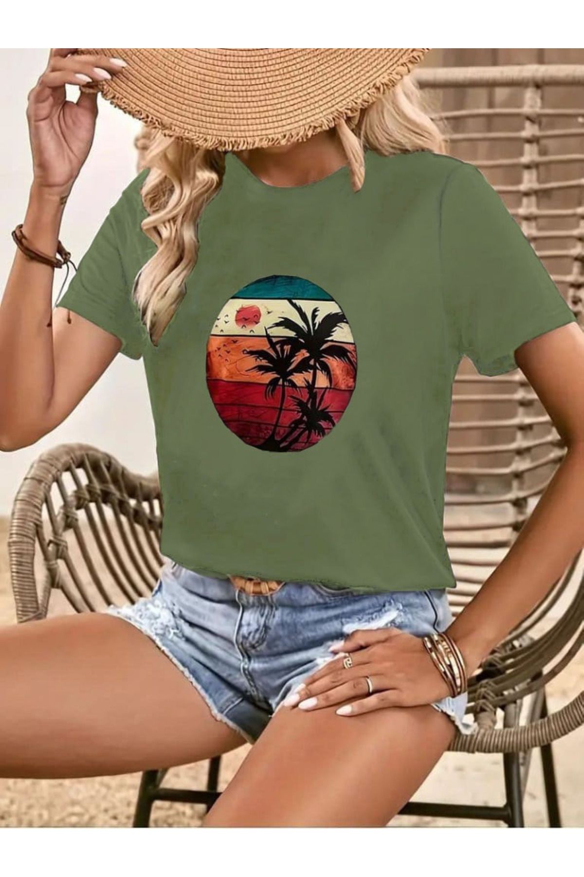 Albayrak Kadın Kısa Kollu Palmiye Baskılı Viskon T-shirt