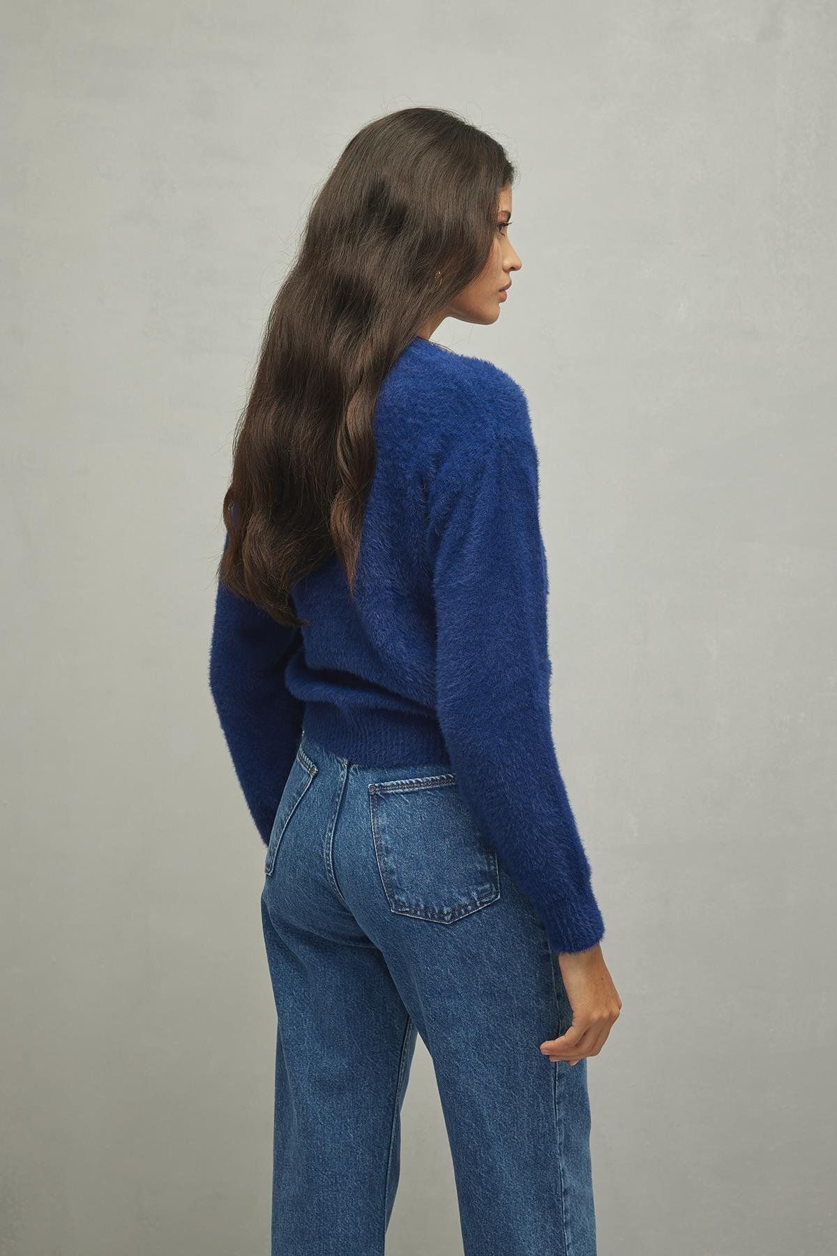 Fahhar-Blue Soft Crop Sweater 5