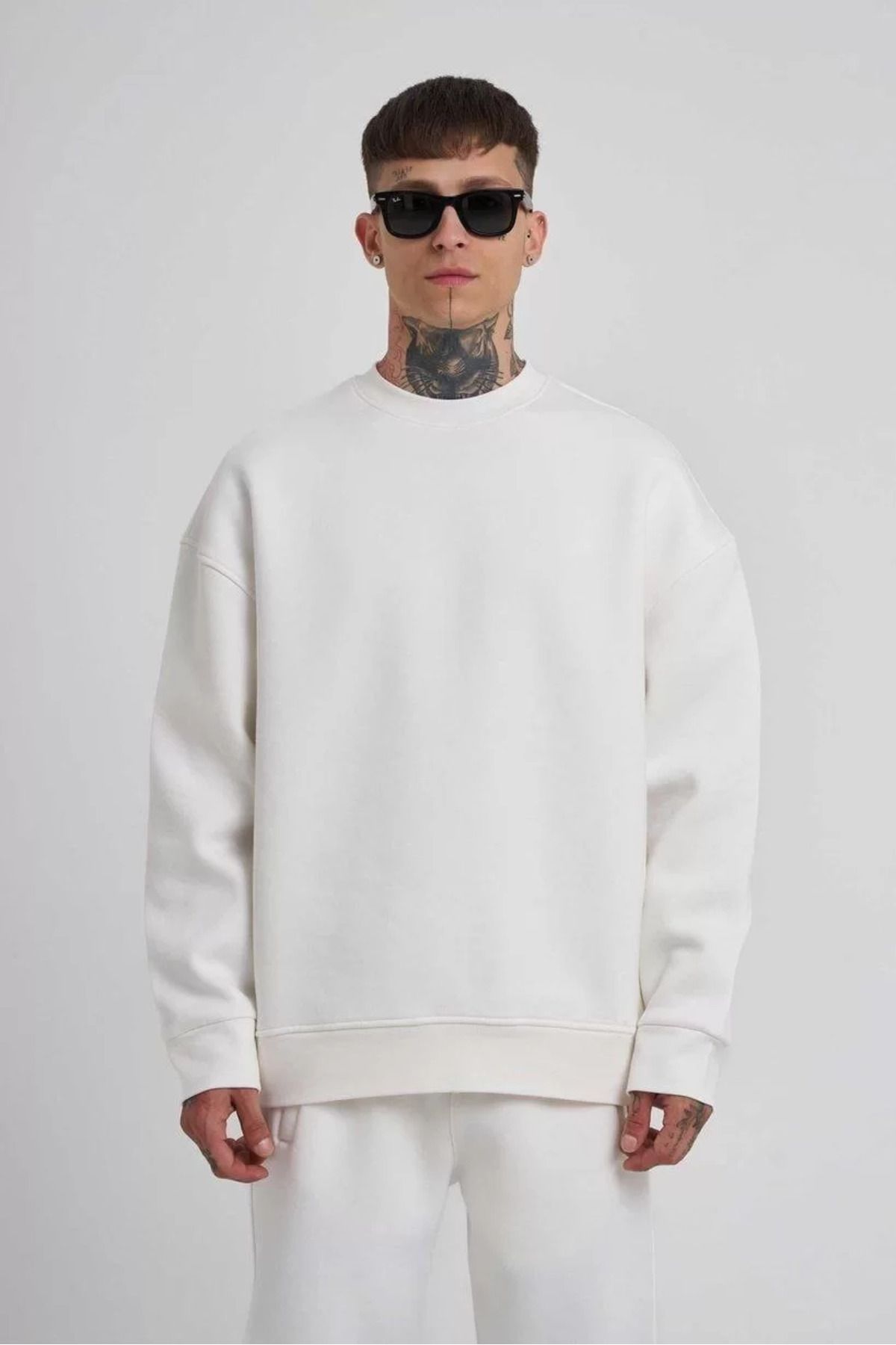 SA Alişveriş Dünyam Unisex Biskilet Yaka Üç İplik SweatShirt - Beyaz