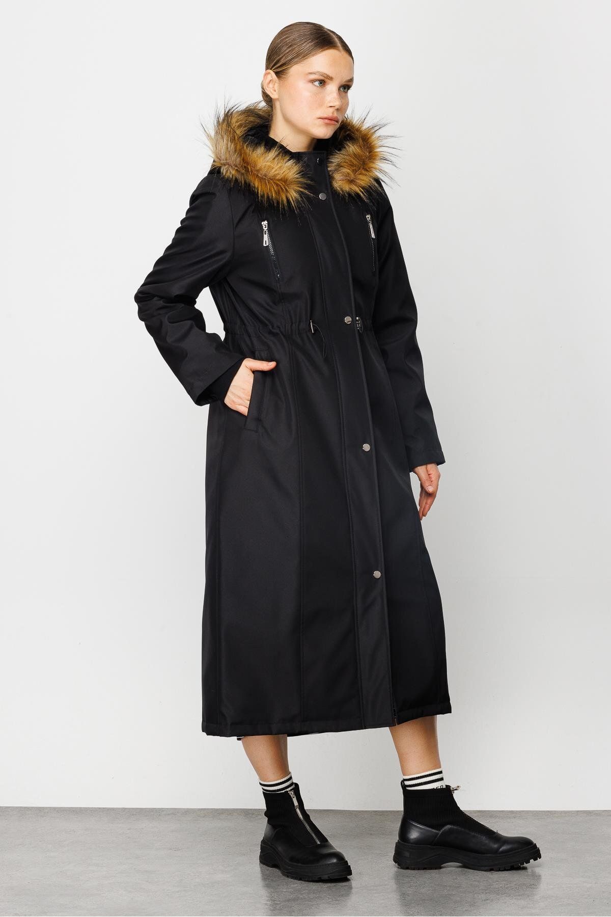 Micca-Black Quilted Coat - Sports and Timeless, Lined and Furry, All Size 2