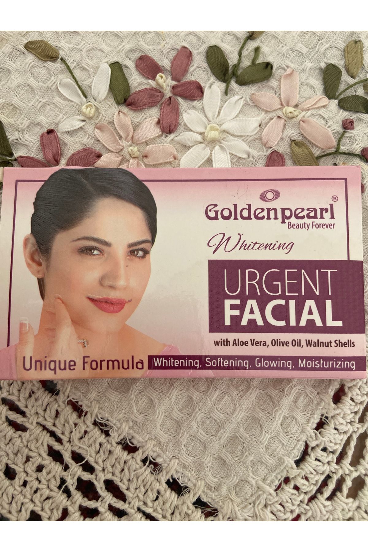 Golden pearl beyazlatici aydınlatıcı yüz peelingi /whitening urgent facial