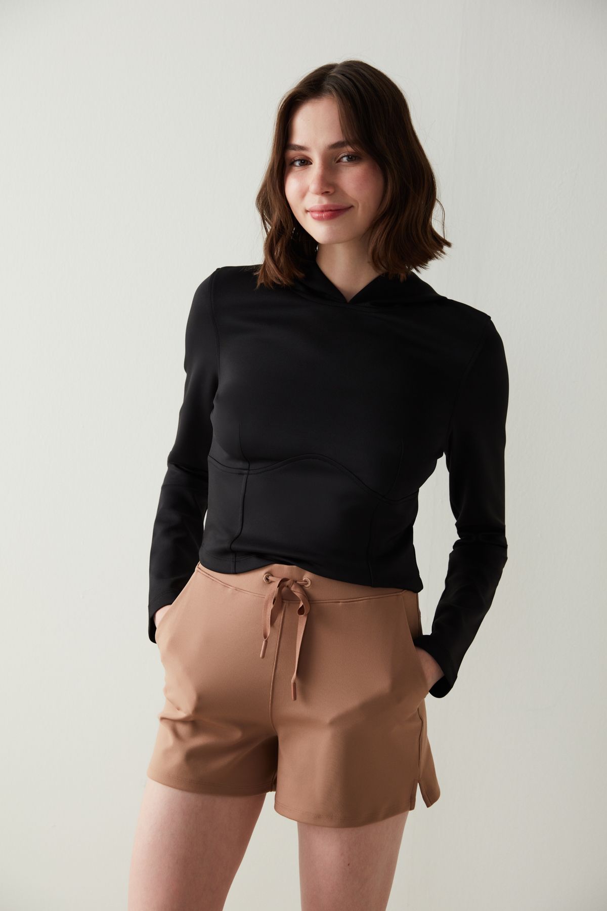 Penti-Side Split Shorts 2