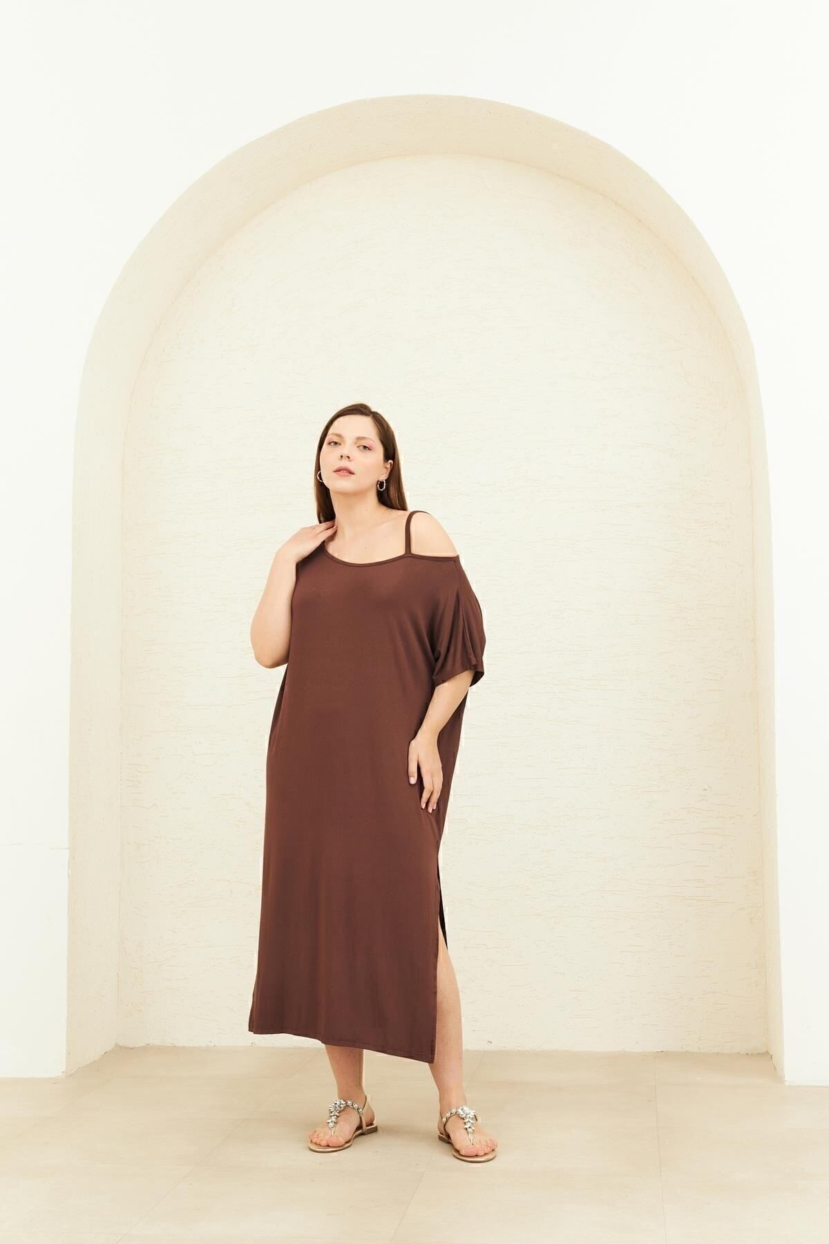 Curly-Brown Boat Neck Long Dress 1