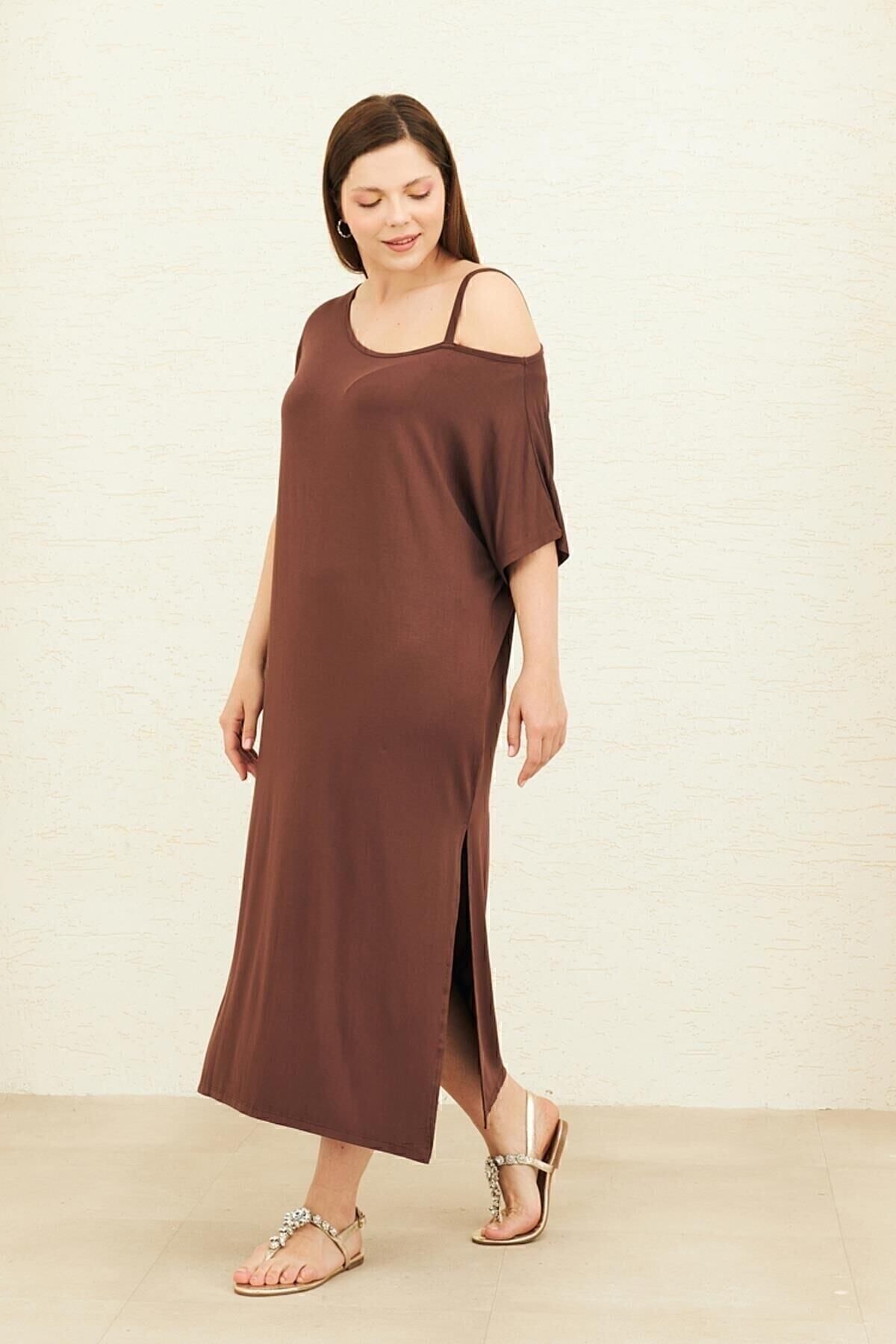 Curly-Brown Boat Neck Long Dress 2