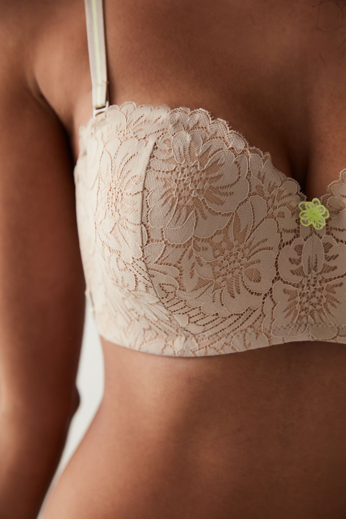 Penti-Lacy Lotus Bra 3