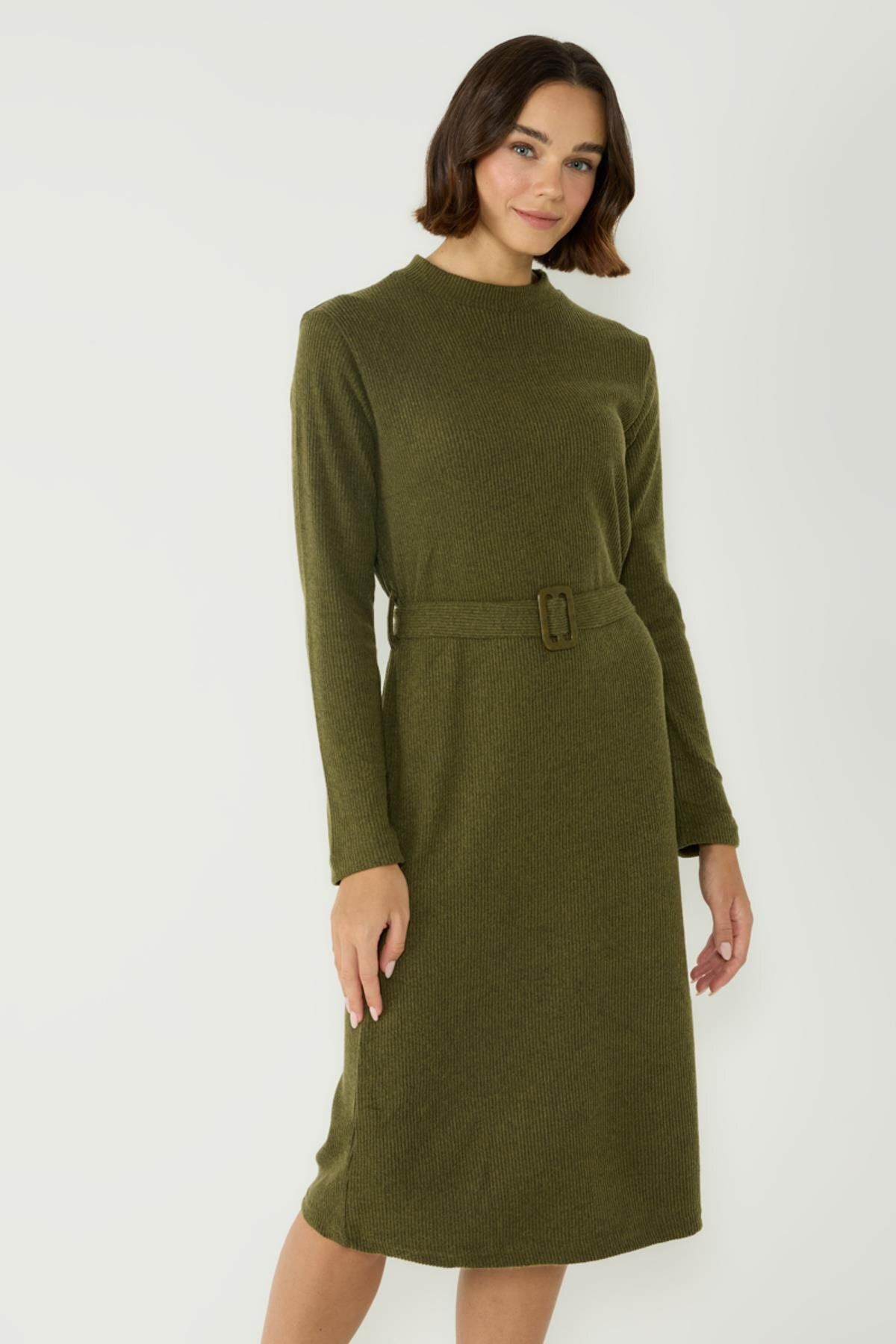 C&City-Khakifarbenes Camisole-Kleid mit halbem Rollkragen und langen Ärmeln - 405054 3