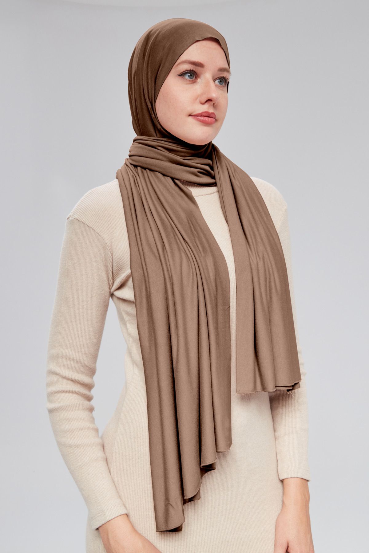 Sonbaharmoda-Şal Hijab din Bumbac Pieptănat de Lux - Ciocolată 4