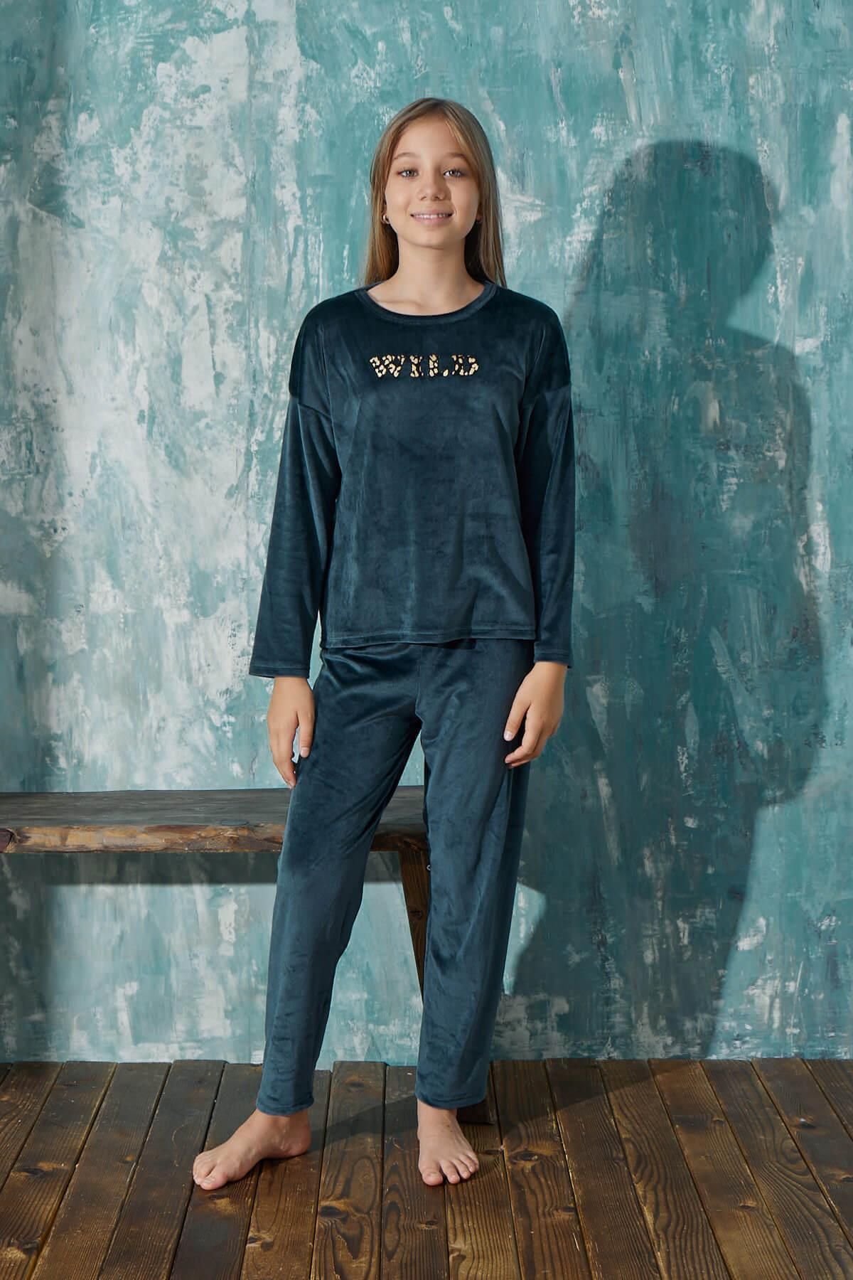 Pijamaevi-Petrol Wild Patterned Exclusive Velvet Girl's Pajama Set 2