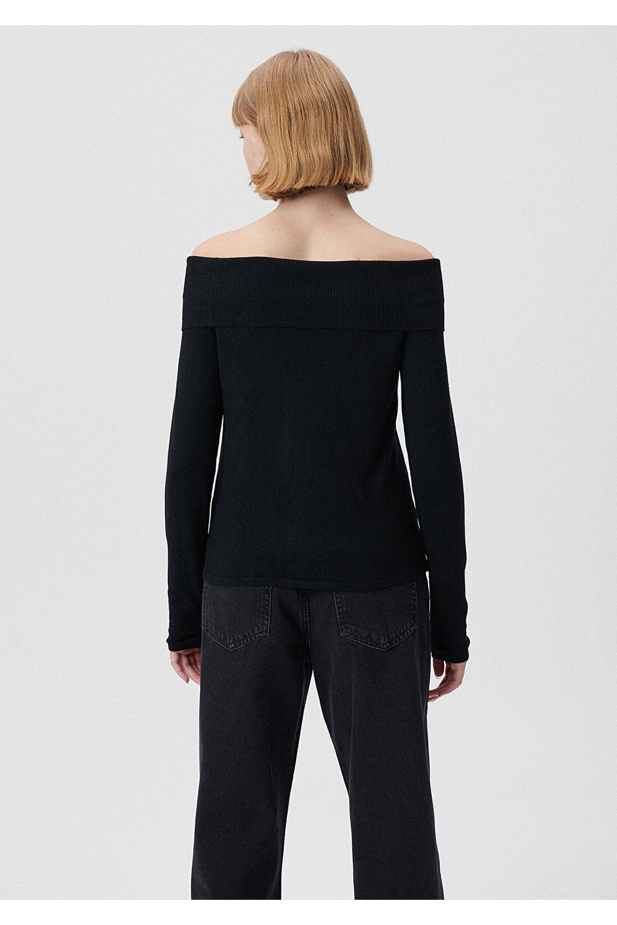 Mavi-Low Shoulder Detailed Black Sweater Fitted / Fitted Cut 1710391 -900 4