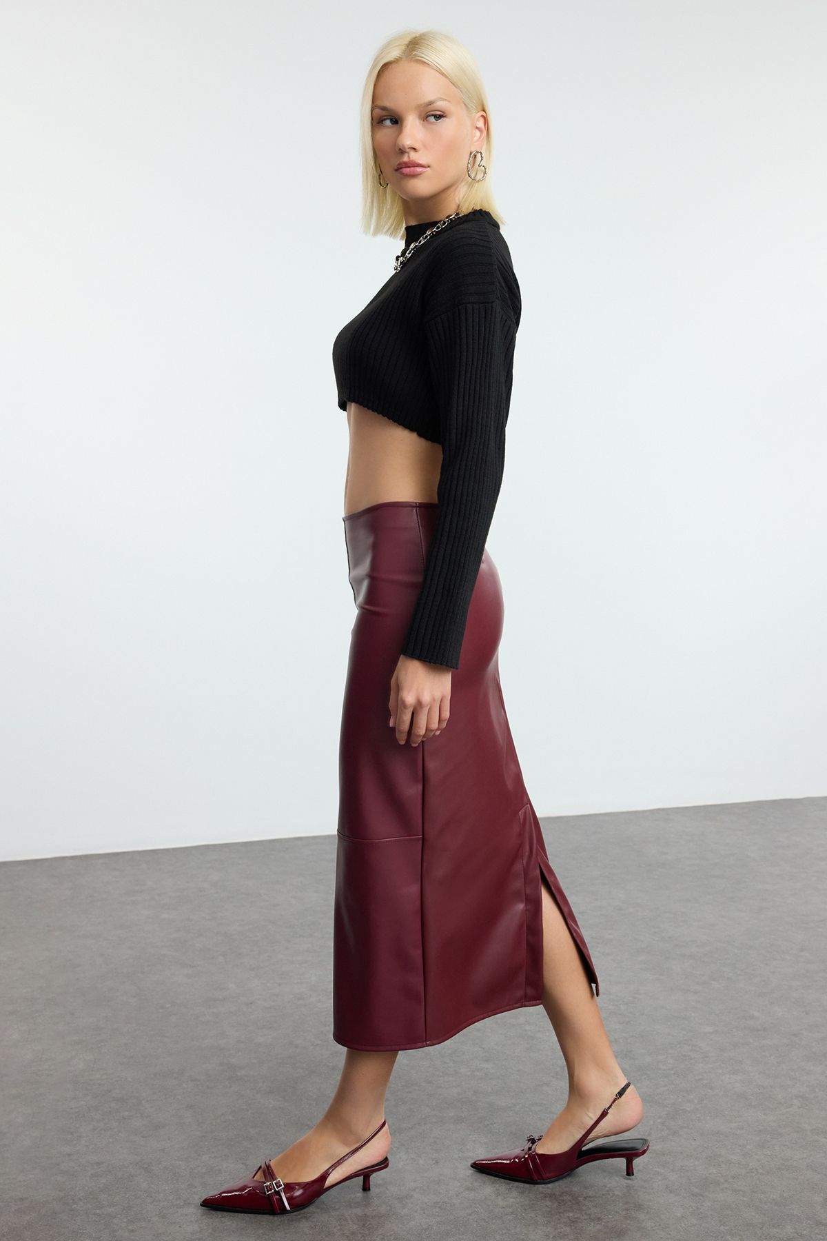 complete the look image