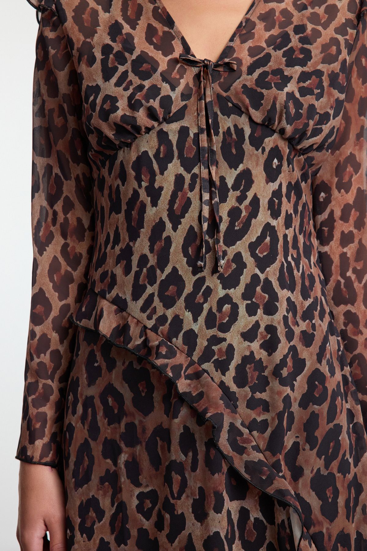 Trendyol Collection-Rochie de seară midi țesătă din șifon cu căptușeală cu imprimeu leopard multicolor Rochie de absolvire de noapte TPRAW25EL00104 4
