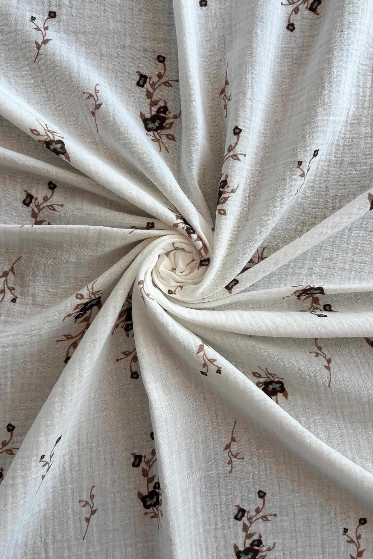 Doray Kumaş-White Background Crispy Flower Patterned Double Layer Cotton Muslin Fabric / Dry - 181 2