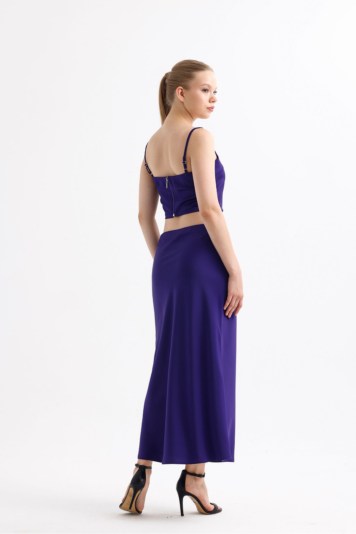 Sense-Quality Z. Satin Long Skirt with Elastic Waist |   Etk35736 Saks 5