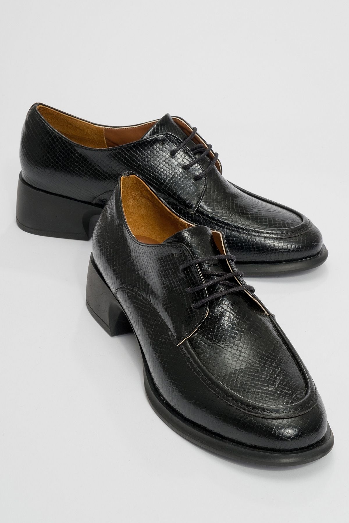 کفش لوفر زنانه بنددار طرح دار مشکی CHİES luvishoes