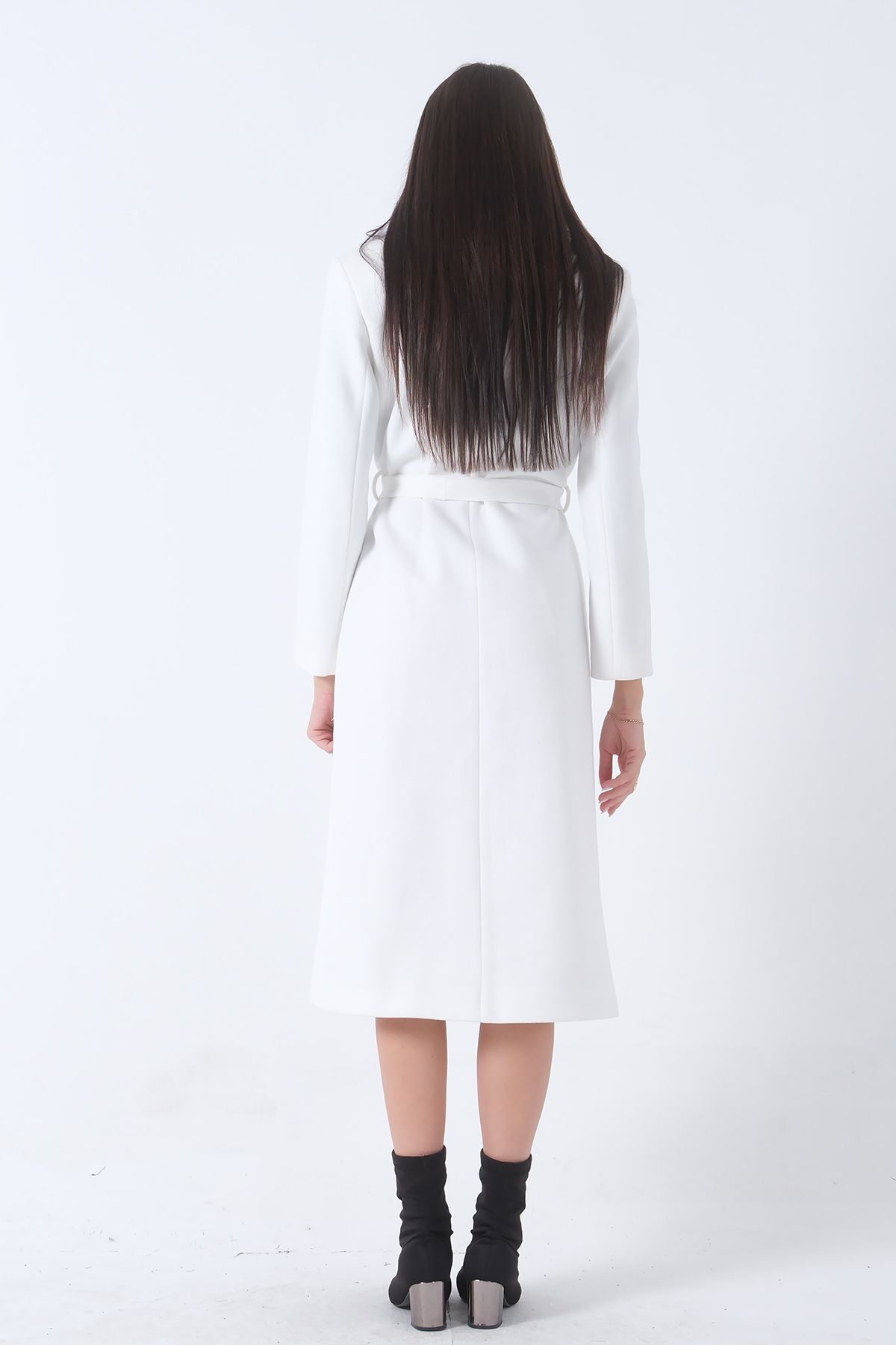 Feminist-White Stamped Coat - With Mobile Fur and Lining0108070 3