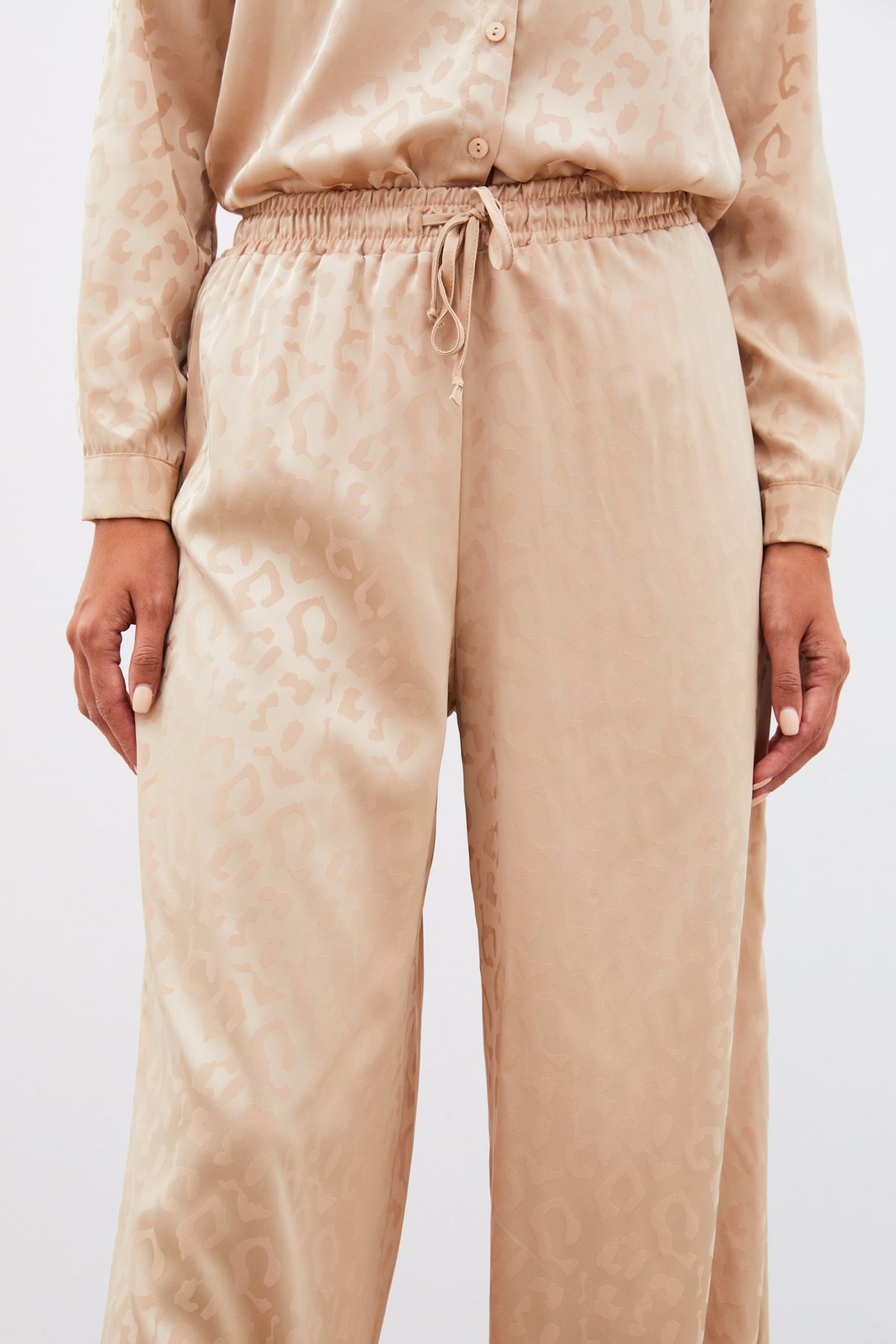 Sateen-Camel Patterned Elastic Waist Trousers 7