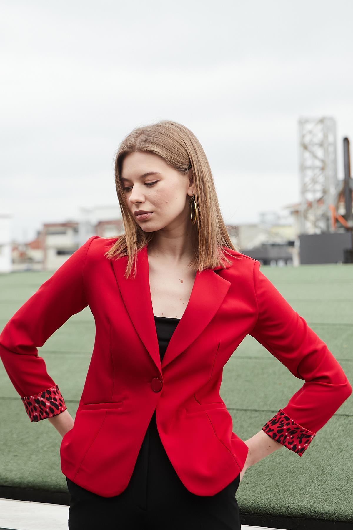 Jument  Yakalı Flato Cepli Kolu Duble Uzun Kol Ofis Şık Blazer Kumaş Ceket -Kırmızı - Görsel 2