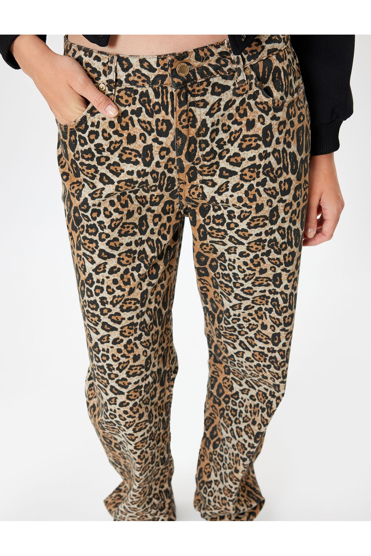 Koton-Leopard Print - Regular Waist Straight Trousers with Pockets and Buttons 5