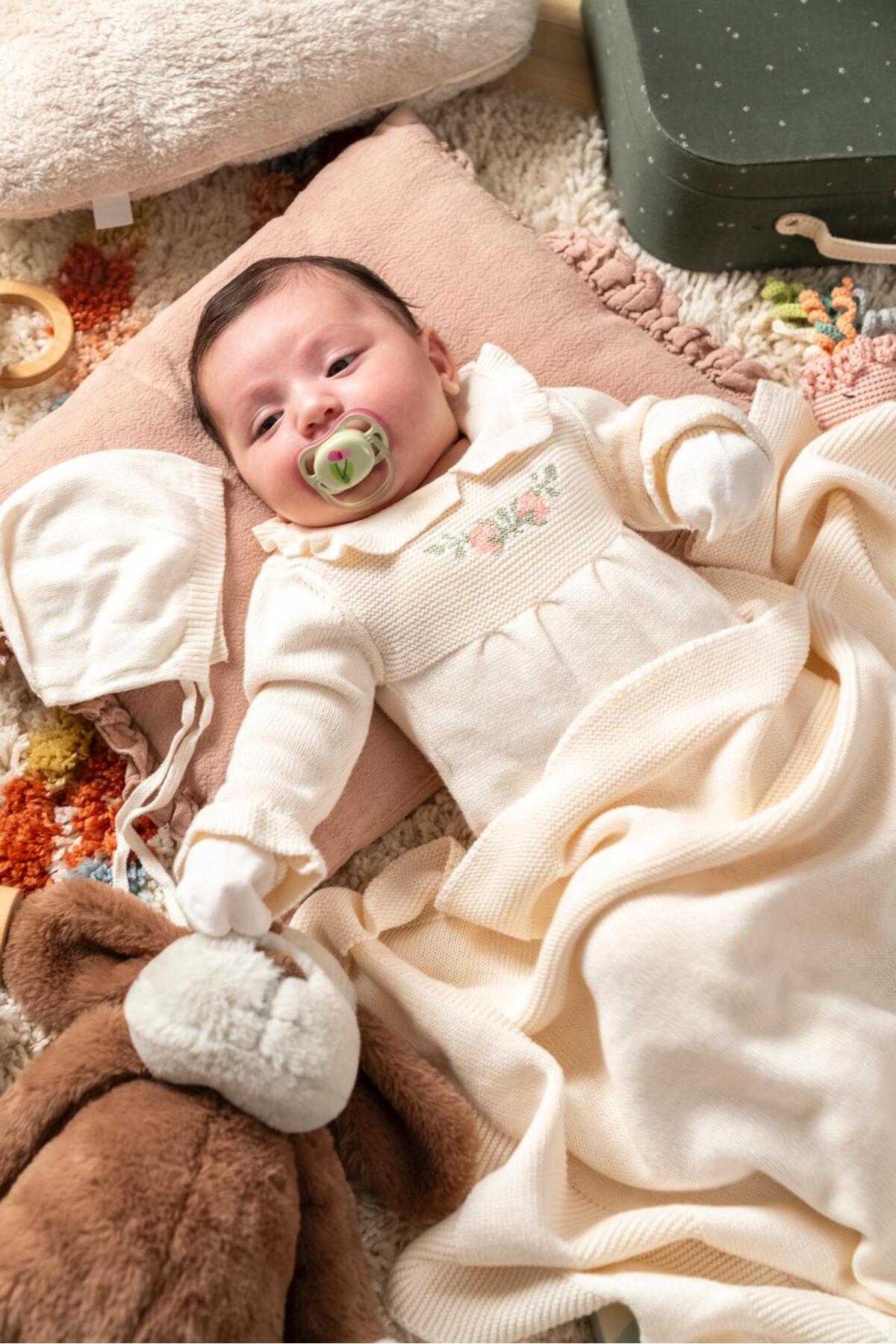 Mert Baby Zarif Kanaviçe Triko 5'li Organik Hastane Çıkış Seti Krem %100 Pamuk Yenidoğan Kız Bebek fotoğrafı 7 (önizleme)