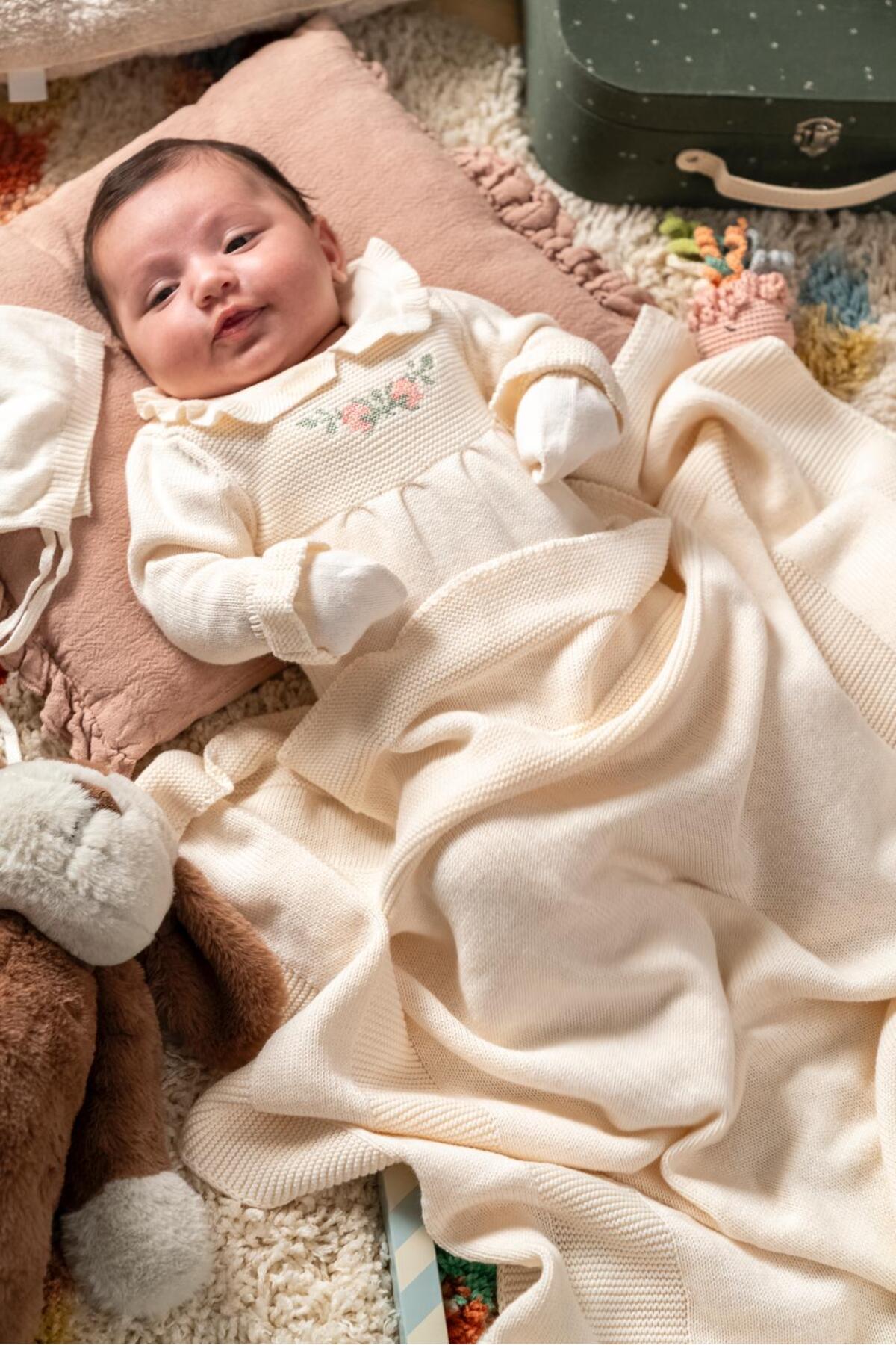 Mert Baby Zarif Kanaviçe Triko 5'li Organik Hastane Çıkış Seti Krem %100 Pamuk Yenidoğan Kız Bebek fotoğrafı 6 (önizleme)