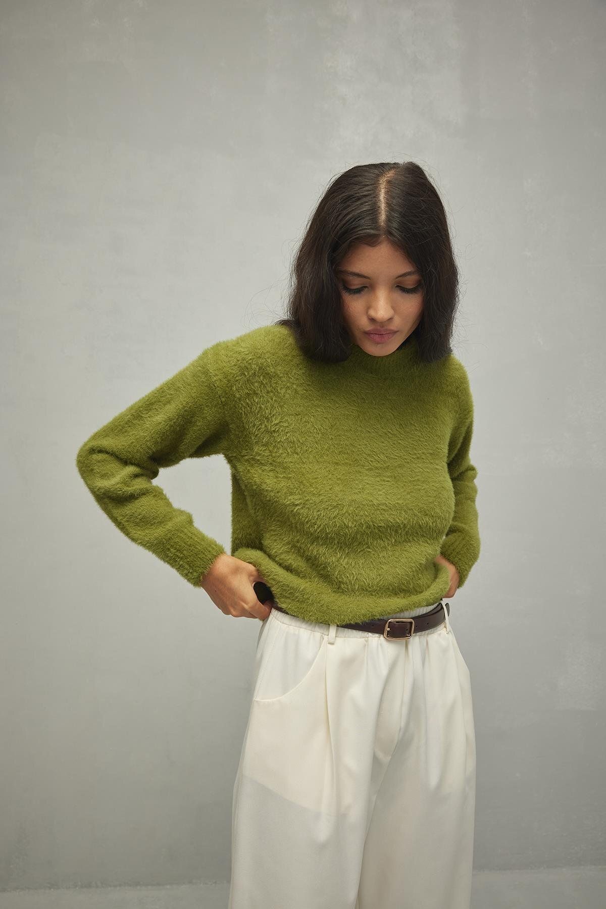 Fahhar-Oil Green Soft Crop Sweater 5