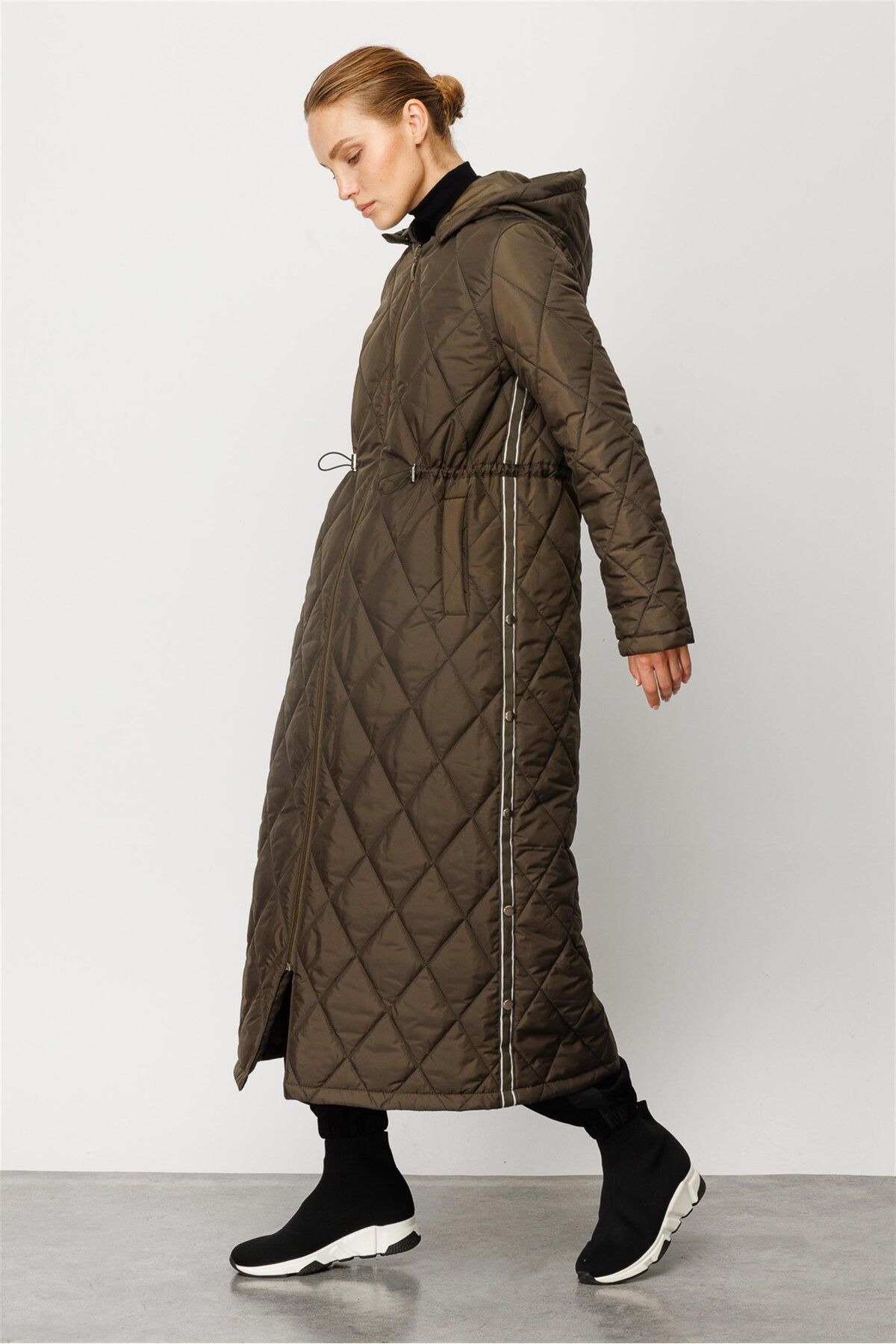 Micca-Extra Sports Quilted Coat - Side Line and Accessory Detail, Khaki 7