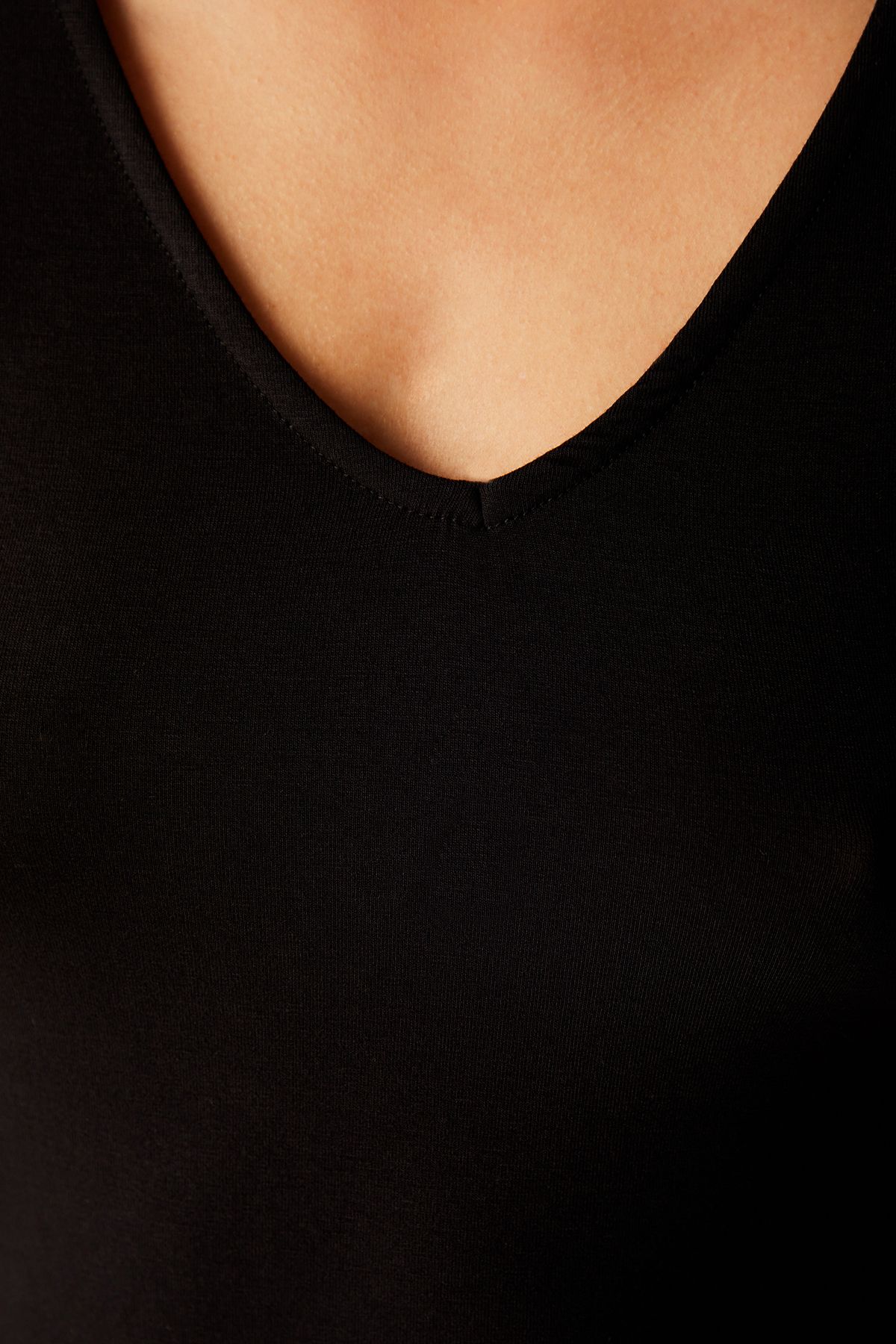 Penti-V-Neck Soft Black Undershirt 3