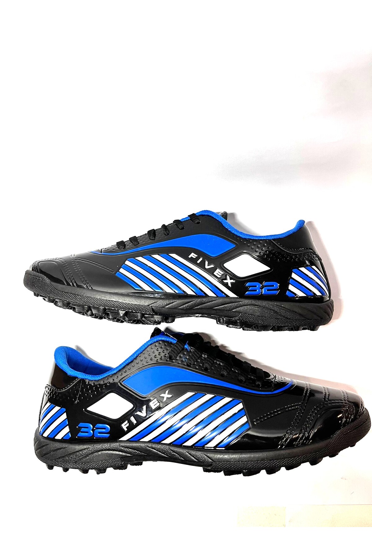 crybrands Thirtytwo extra soft Ultra esnek ve hafif hafif Erkek Halısaha Ayakkabısı soccer shoes
