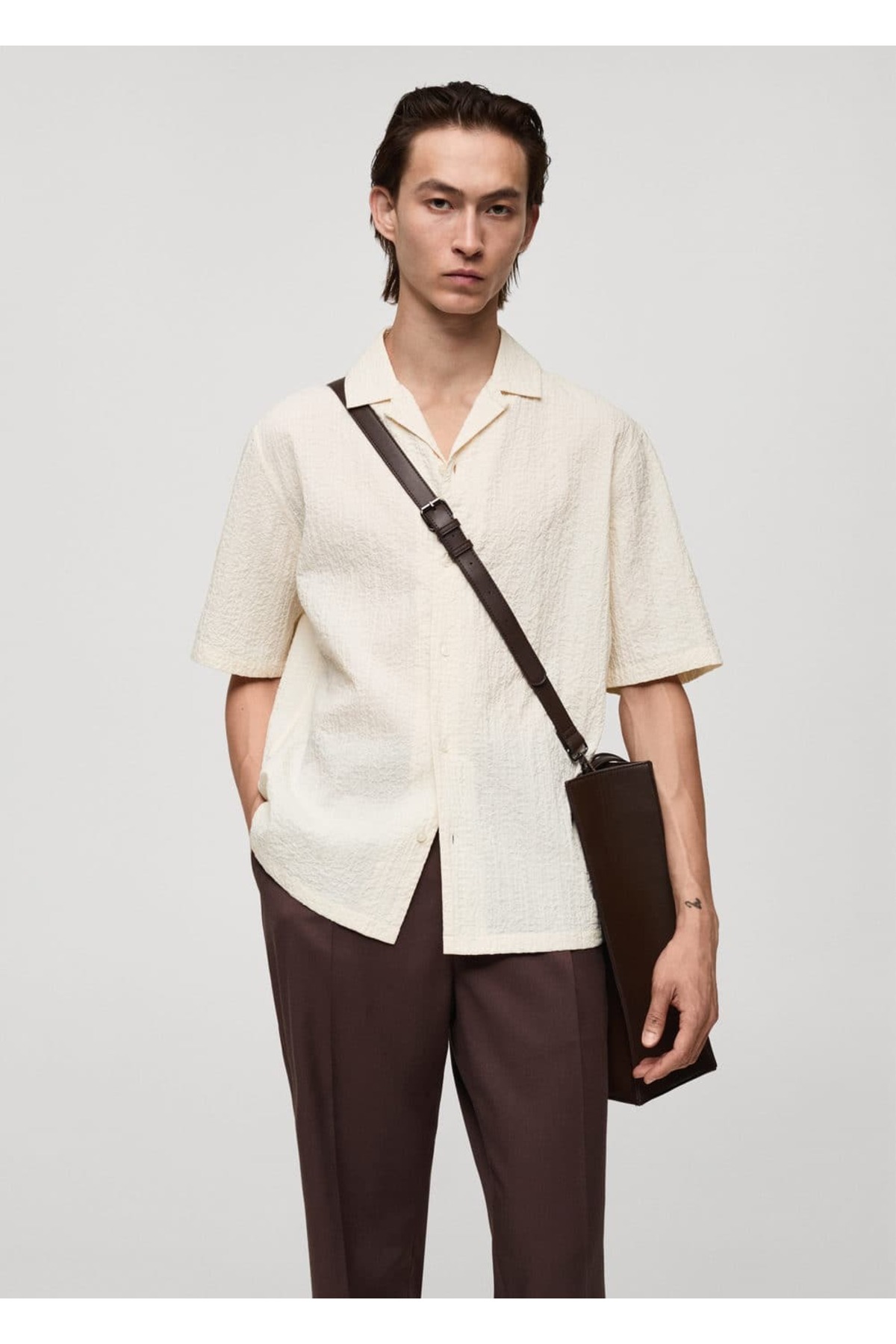 Gofre Kumaş Bowling Yaka Gömlek