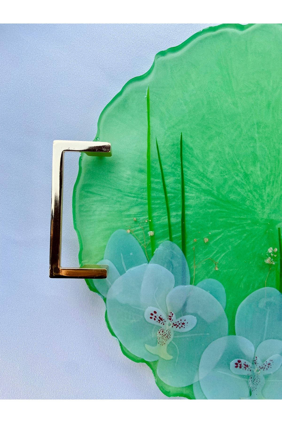 Heyplus-Custom Design, Wave Edge Round Epoxy Presentation Tray 3