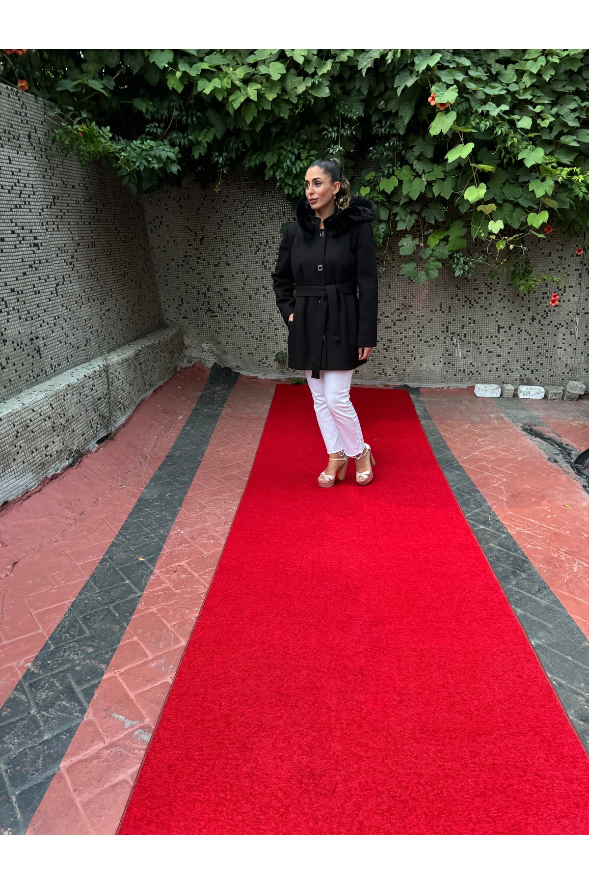 Cristina tokalı kısa kase kaban görsel 5