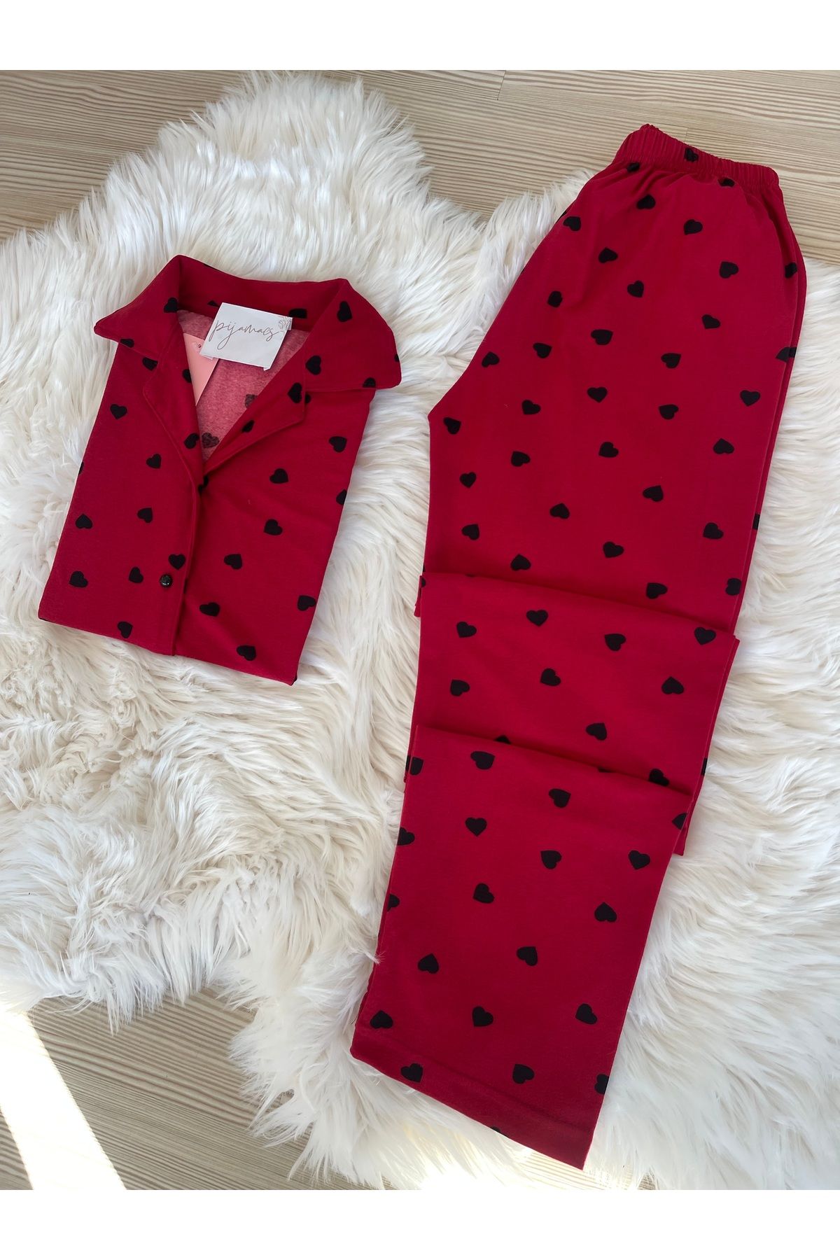 Pijamacs-Black Heart Patterned Suede Shirt Collar Long Sleeve Pajama Set on Red 5