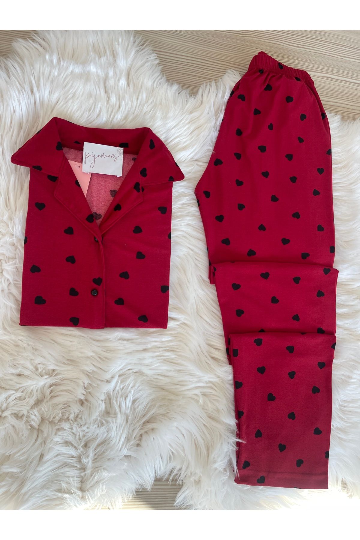 Pijamacs-Black Heart Patterned Suede Shirt Collar Long Sleeve Pajama Set on Red 3