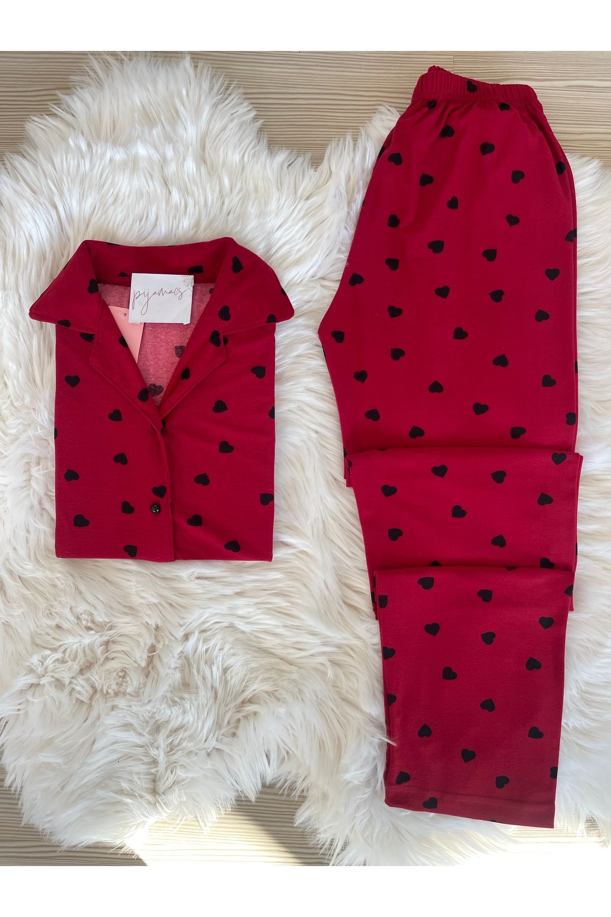 Pijamacs-Black Heart Patterned Suede Shirt Collar Long Sleeve Pajama Set on Red 1