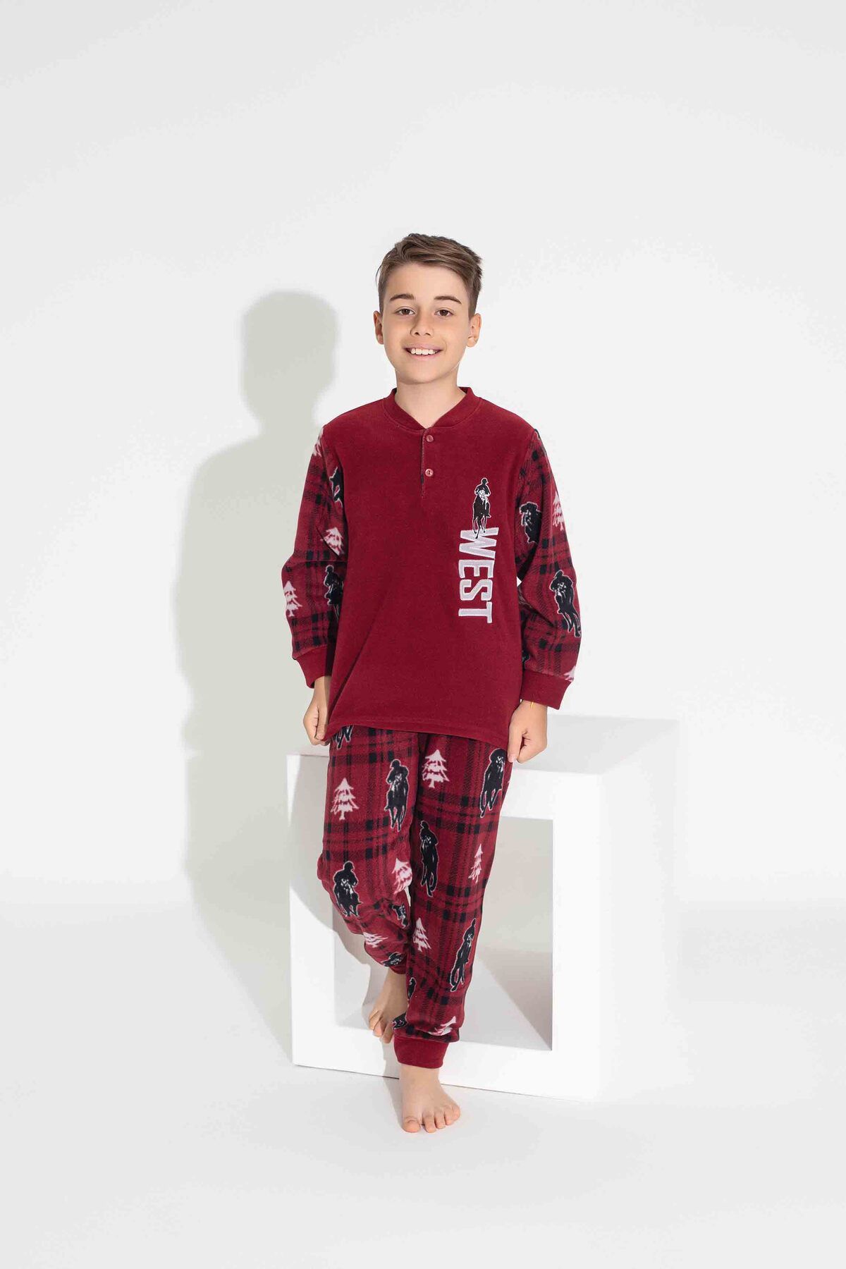 Tarık-Men's Youth and Children's West Embroidered Long Sleeve Fleece Fabric Winter Warm Pajama Set 2