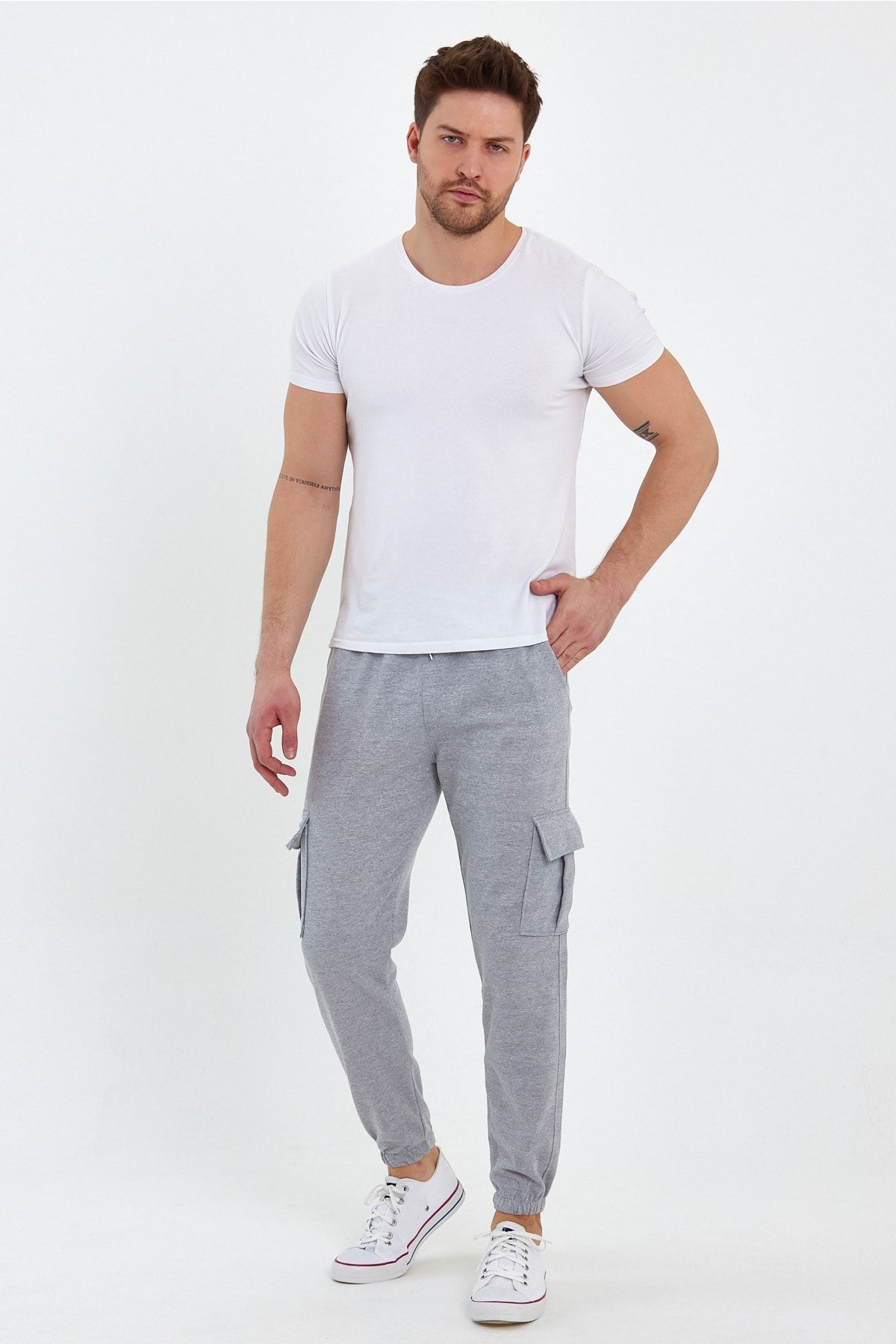 SURMARİ-Gray Unisex Cargo Pocket Sweatpants with Elastic Legs 2