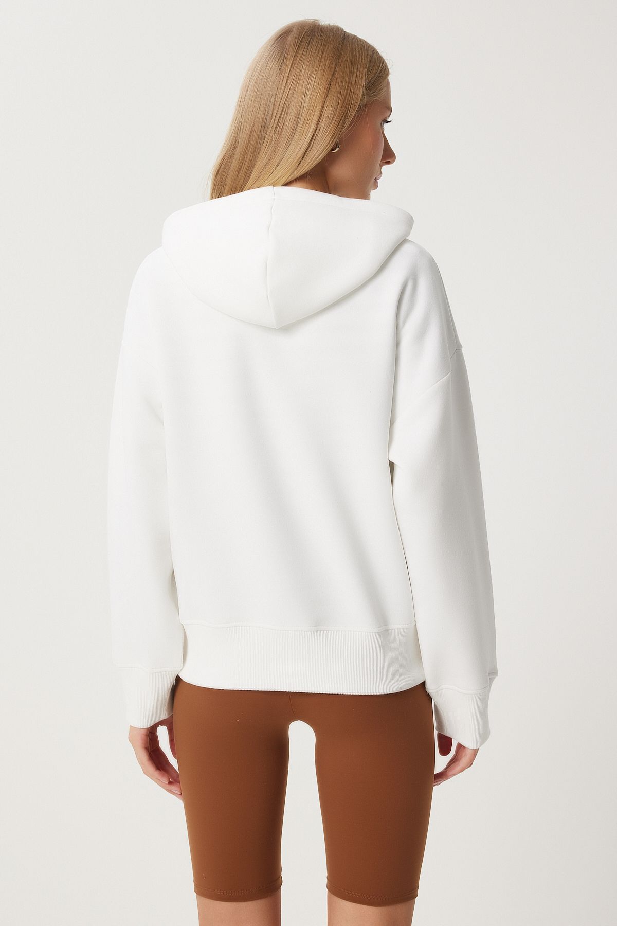 Happiness İstanbul-Ecru-Sweatshirt mit Kapuze für Damen OW00050 7