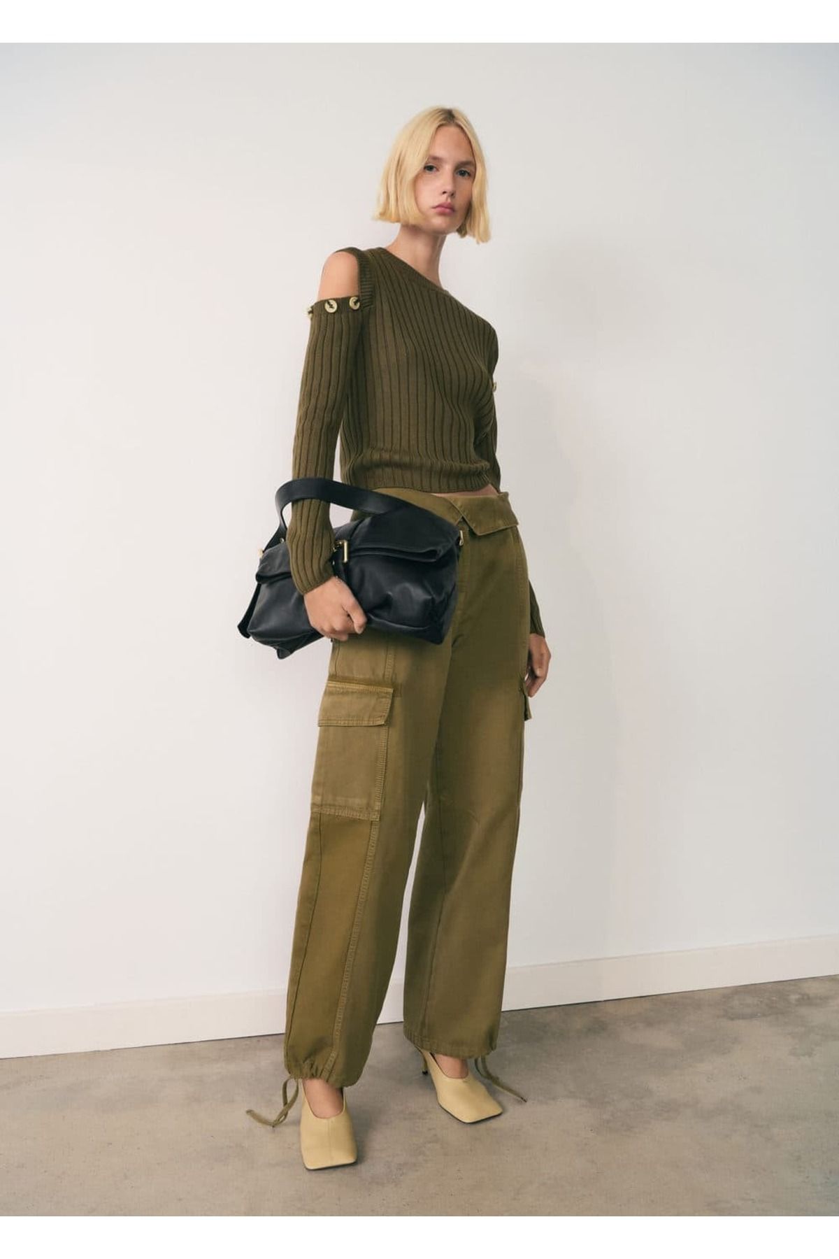 MANGO Woman-Shoulder Buttoned Sweater 2