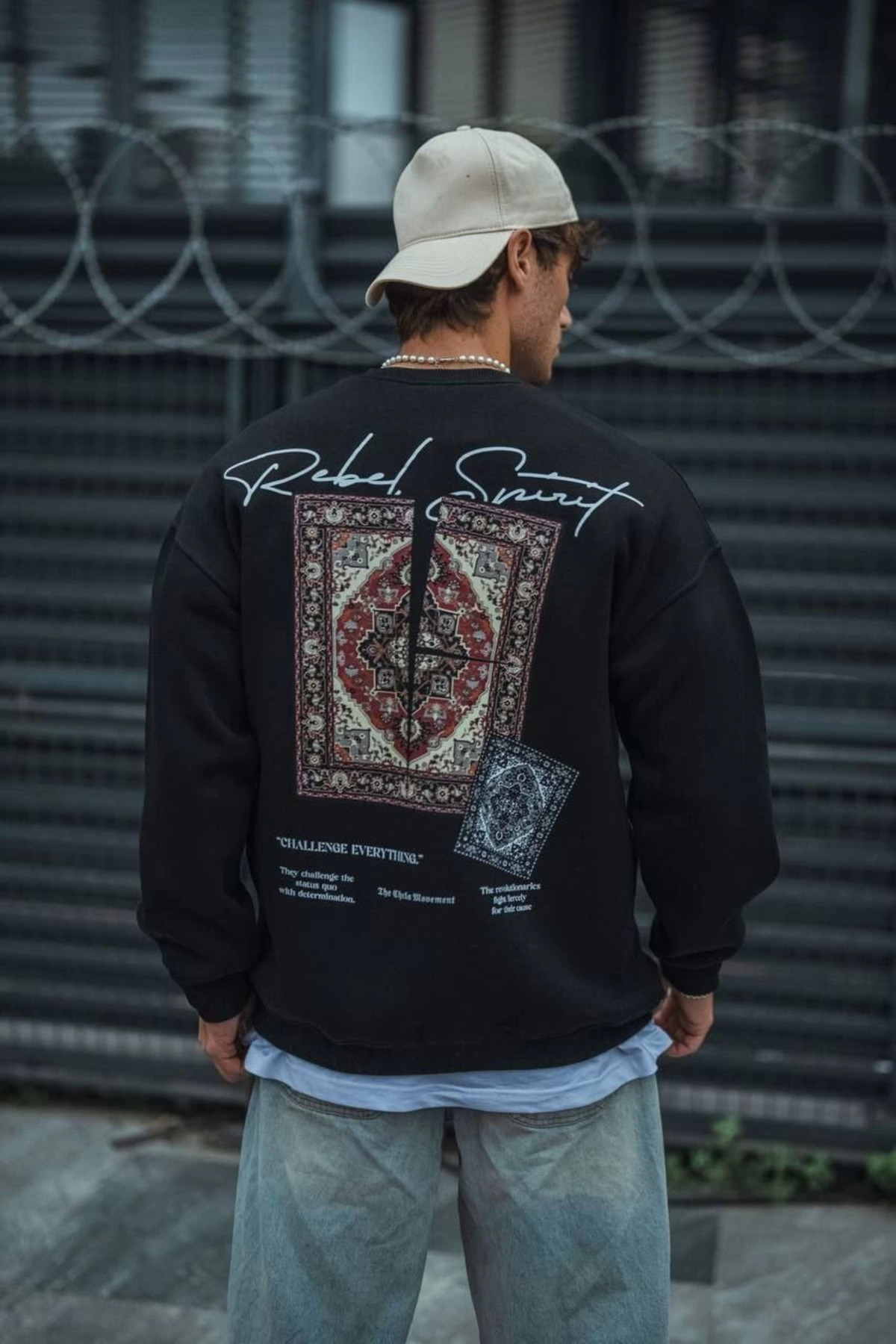 pilelistore Uzun Kol Bisiklet Yaka Baskılı SweatShirt - Siyah fotoğrafı 3 (önizleme)
