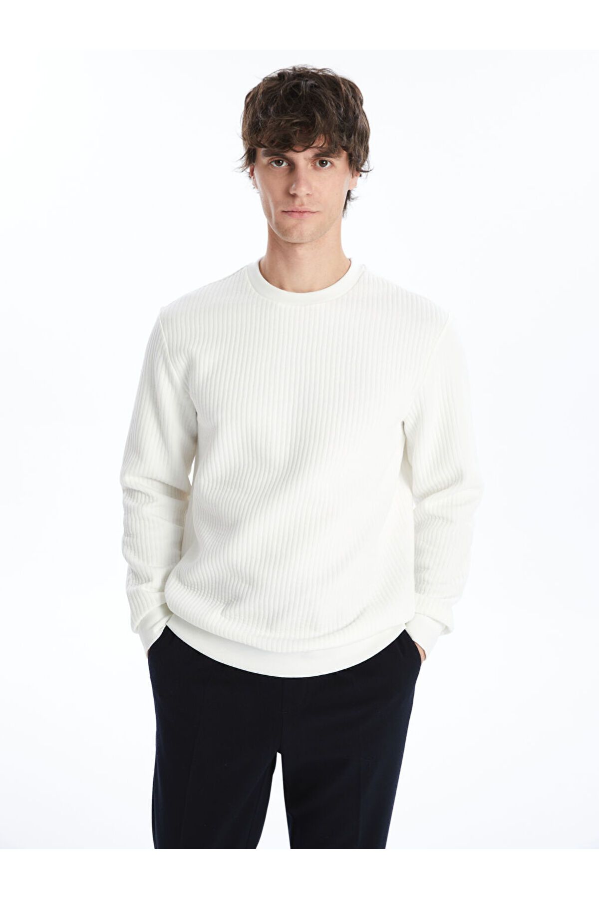 LC Waikiki Bisiklet Yaka Uzun Kollu Erkek Dokulu Sweatshirt