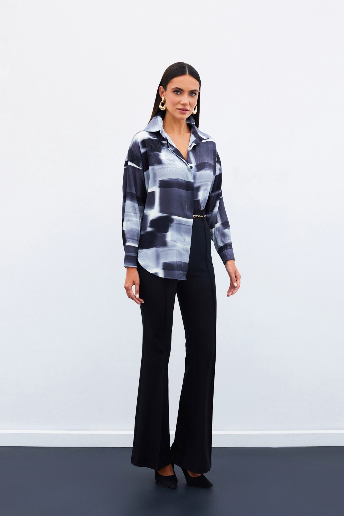 Sateen-Patterned Long Shirt - BLACK 3