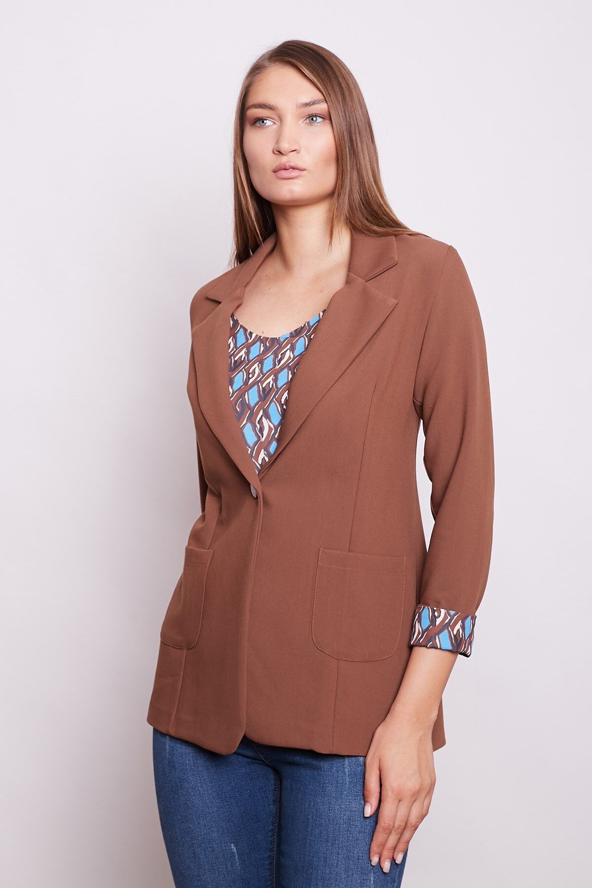 Jument-Collared Pocket Long Sleeve Fold Blazer Fabric Jacket - Tan 4