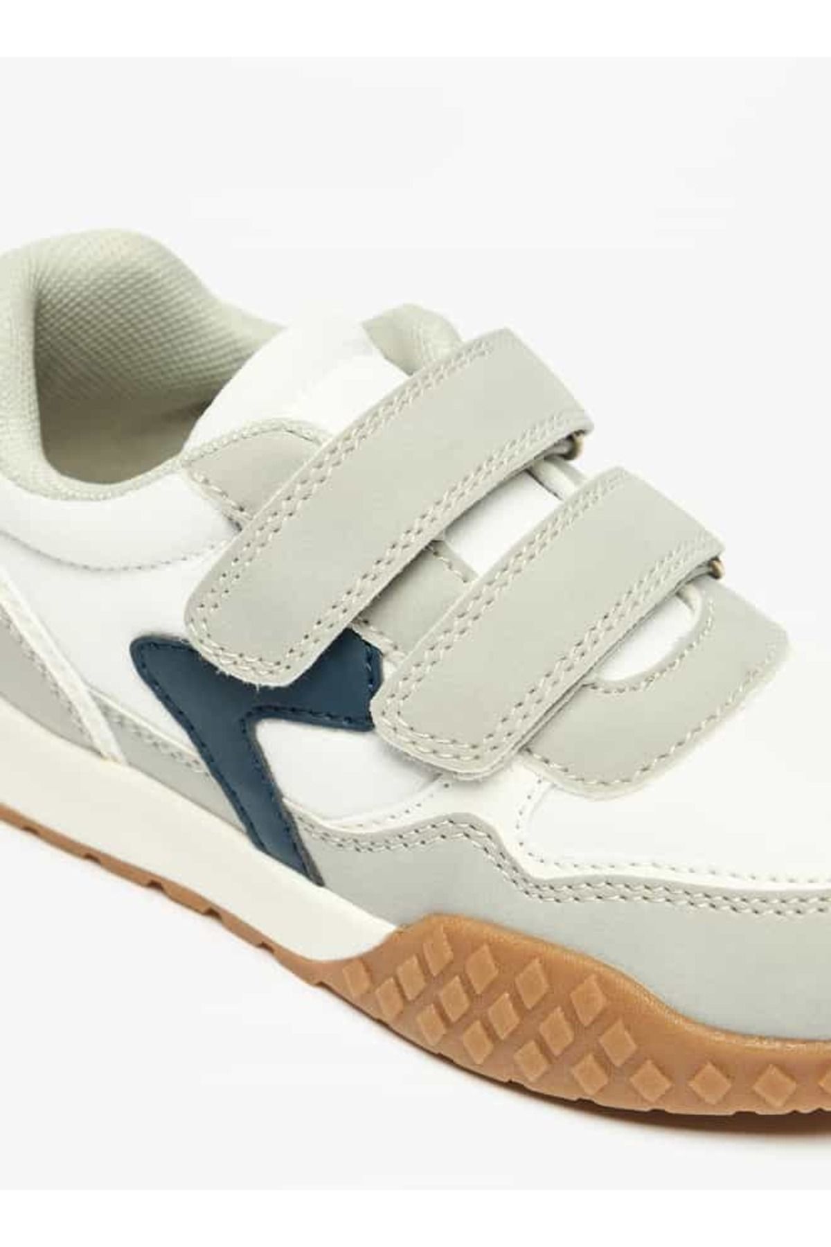 Juniors-Panelled Sneakers with Hook and Loop Closure 5