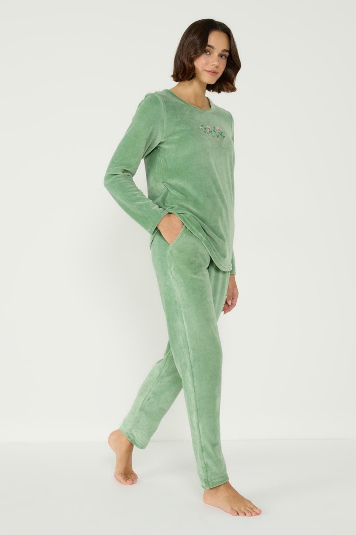 C&City-Grünes Langarm-Samt-Pyjama-Set – Rundhalsausschnitt 403084 2