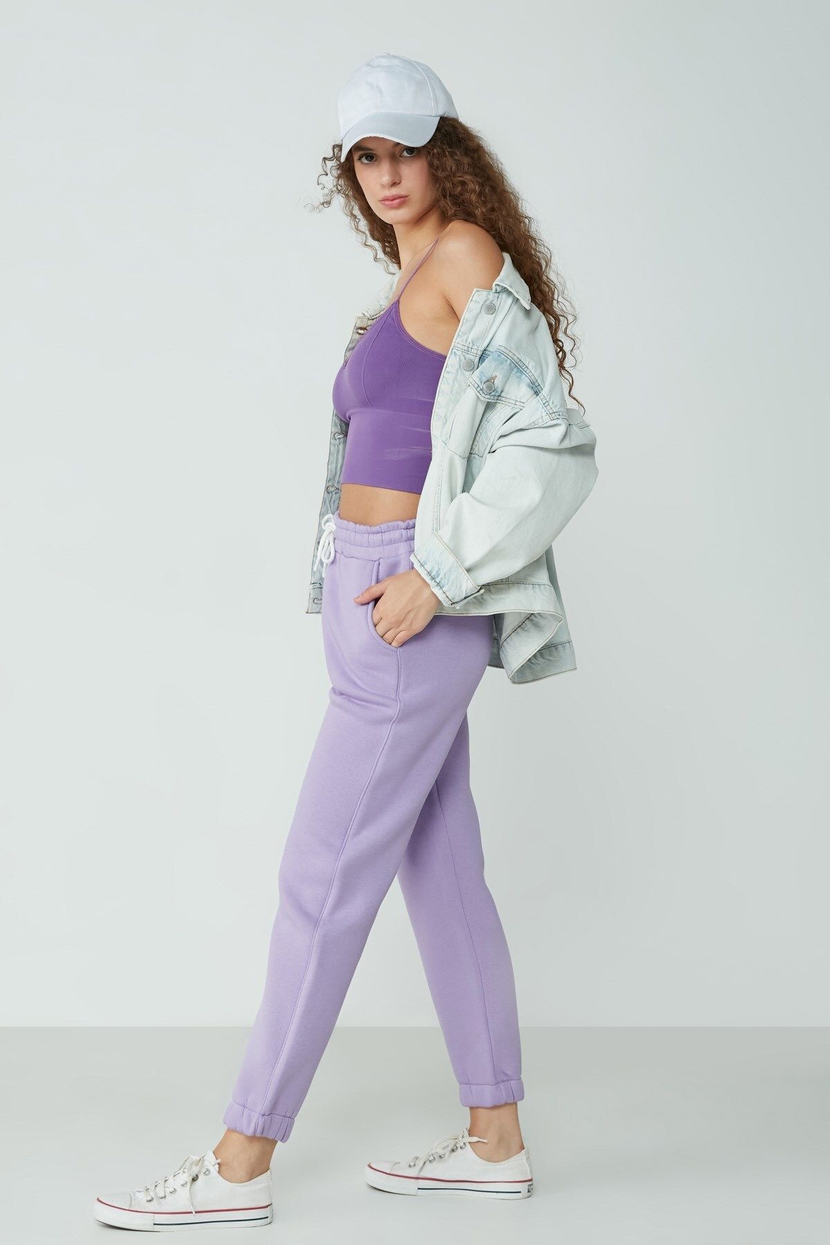 C&City-Základné tepláky Jogger 902 Lilac 2