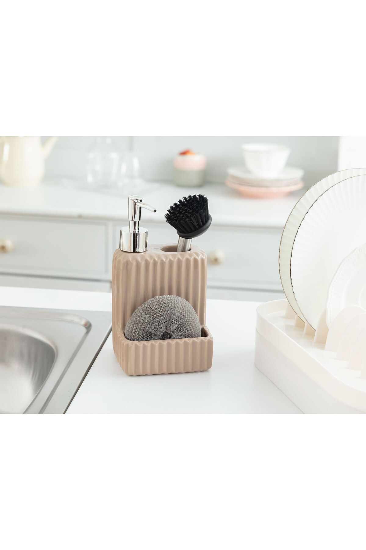 Madame Coco-Freman Layer Brushed Liquid Soap Dispenser 2