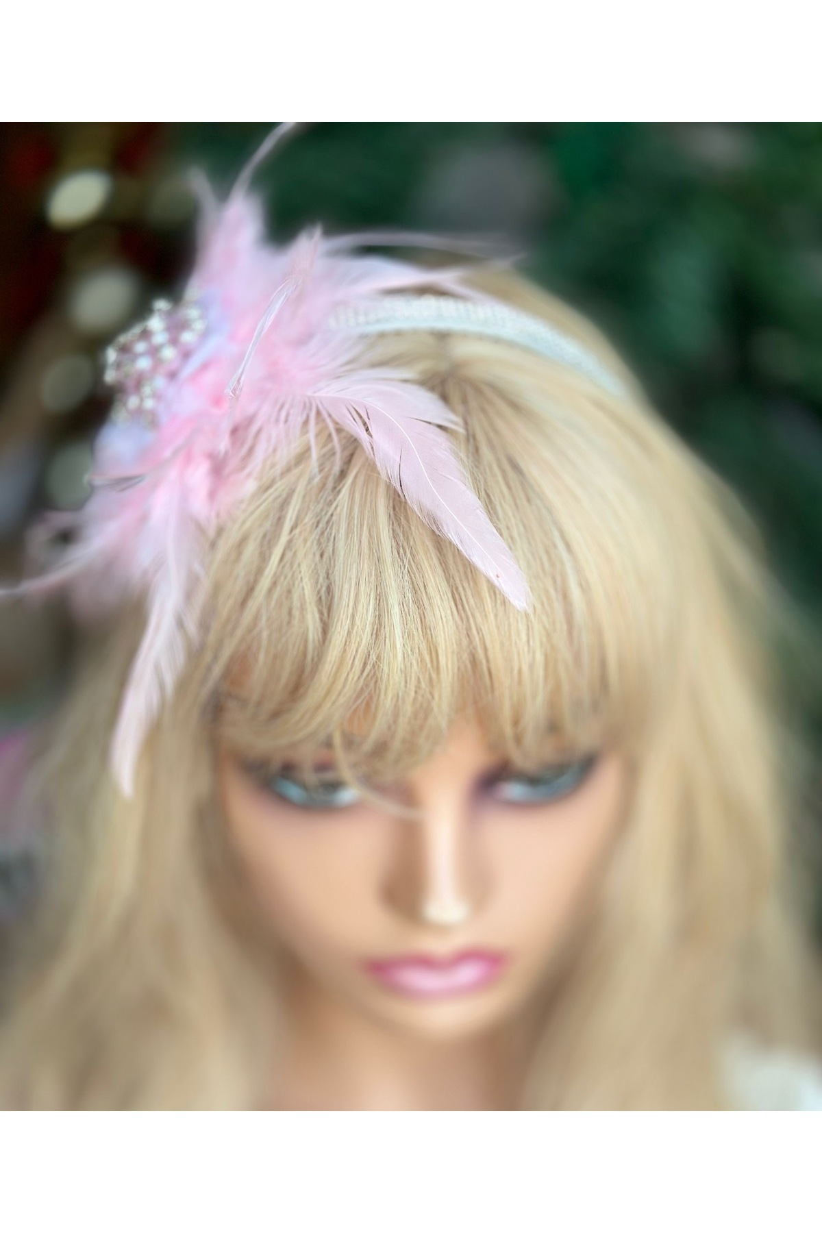 QUEEN AKSESUAR Lüks tasarım kristal inci taşlı broşlu tüylü anne bebek bandana taç terlik  lohusa seti tacı pembe fotoğrafı 6 (önizleme)