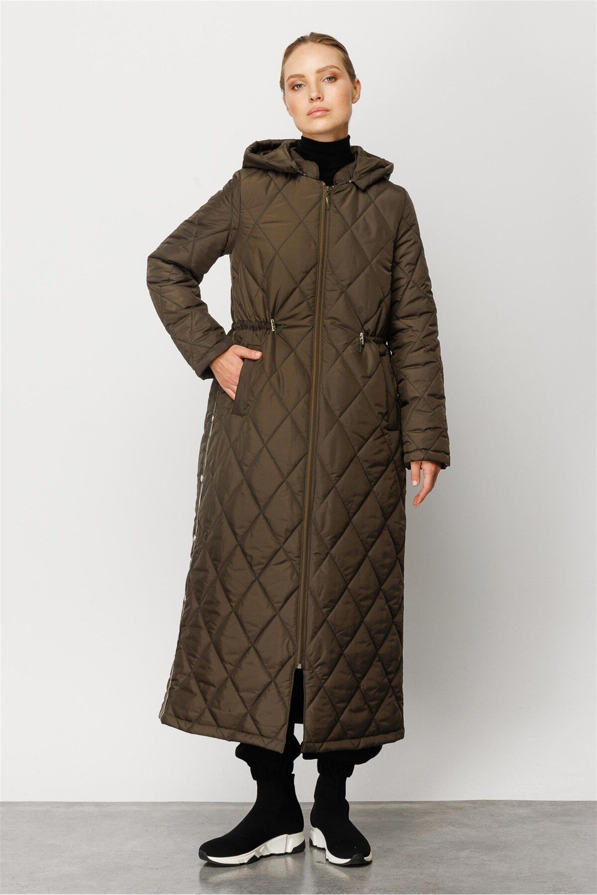 Micca-Extra Sports Quilted Coat - Side Line and Accessory Detail, Khaki 3